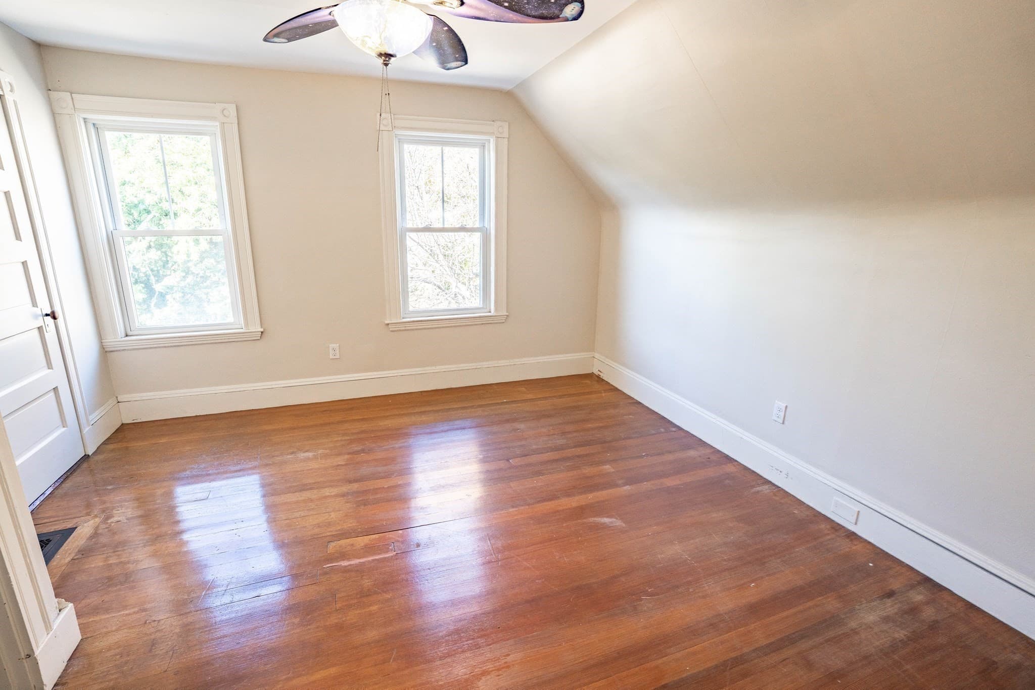 2 Family - 2 Units Up/Down at 257 Waverley St, Belmont MA 02478, photo 32 of 34