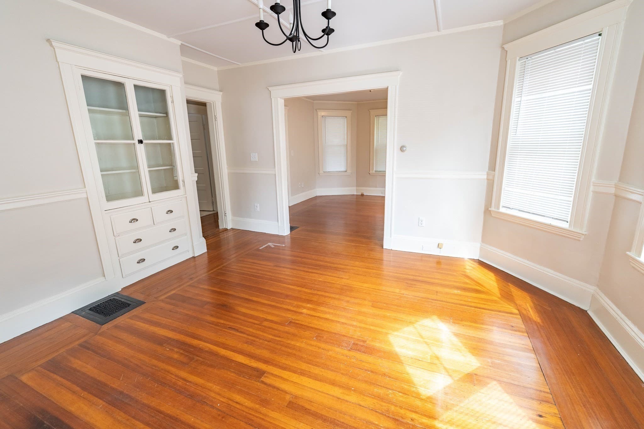 2 Family - 2 Units Up/Down at 257 Waverley St, Belmont MA 02478, photo 11 of 34