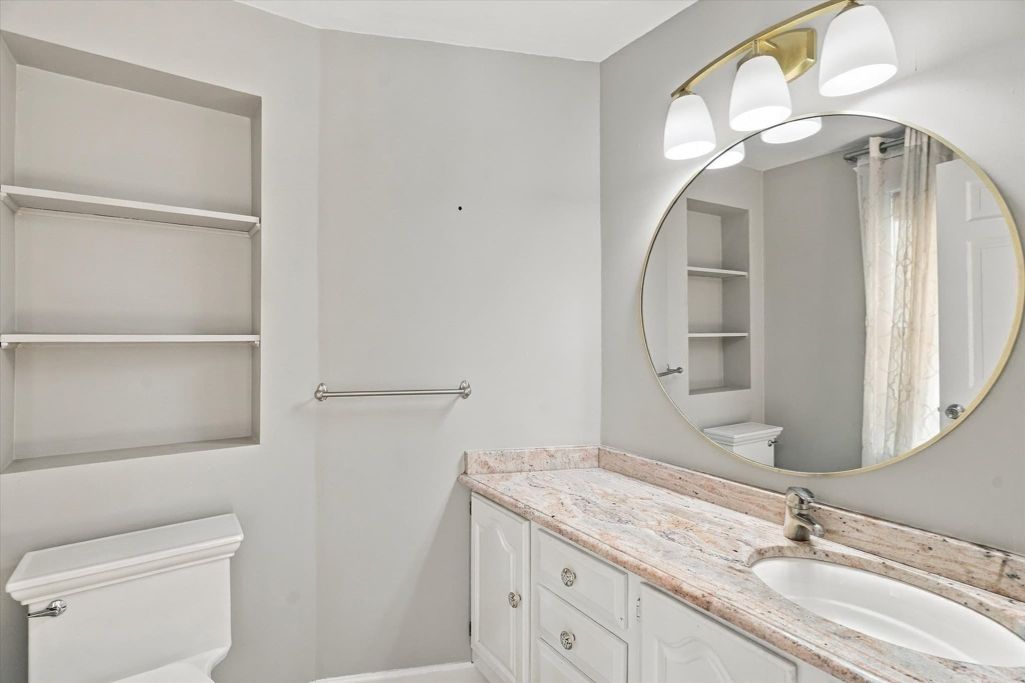 Single Family Residence at 1 Ancient Rubbly Way, Beverly MA 01915, photo 21 of 42