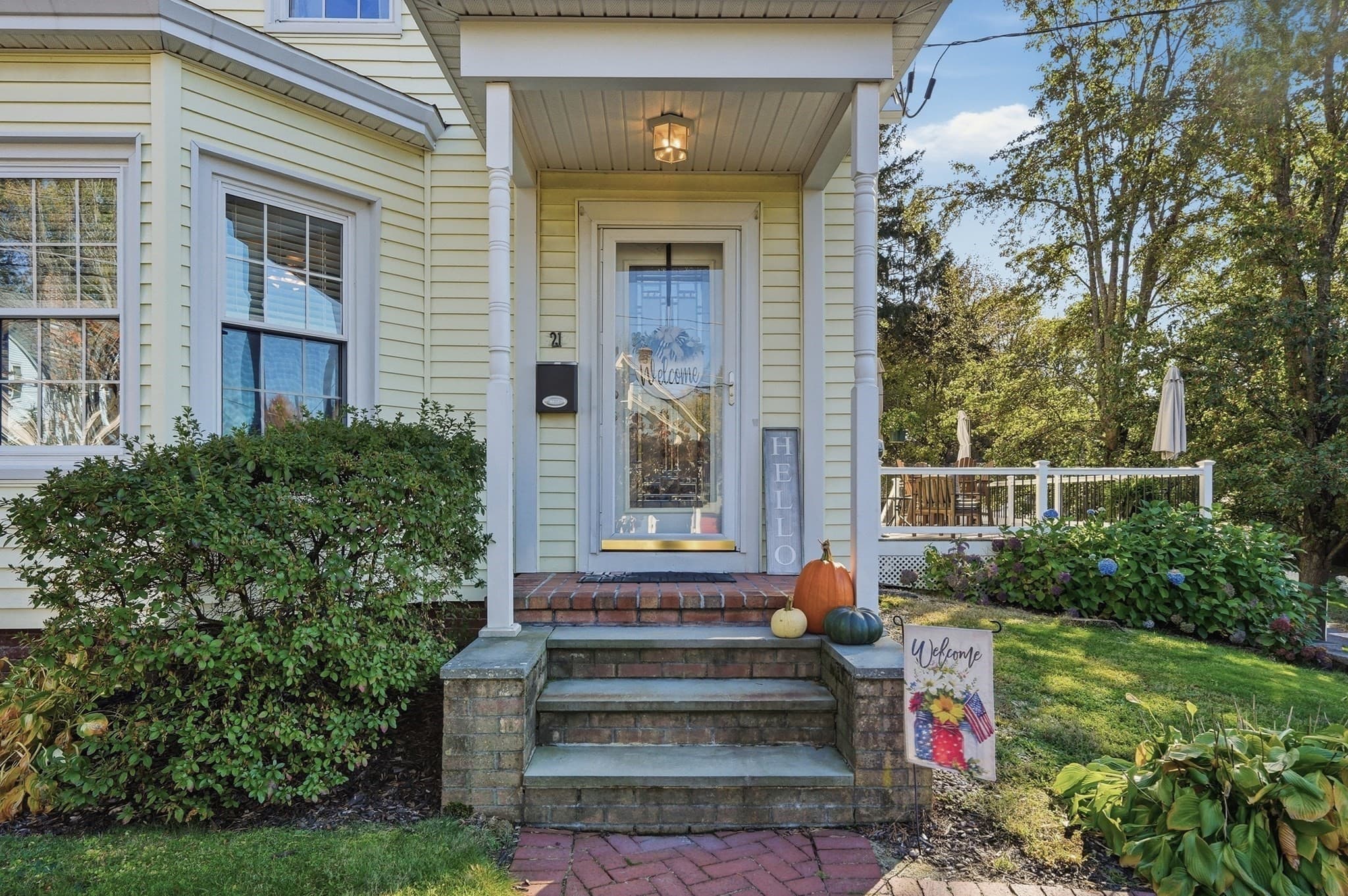 Single Family Residence at 21 Myrtle Street, Leominster MA 01453, photo 2 of 31