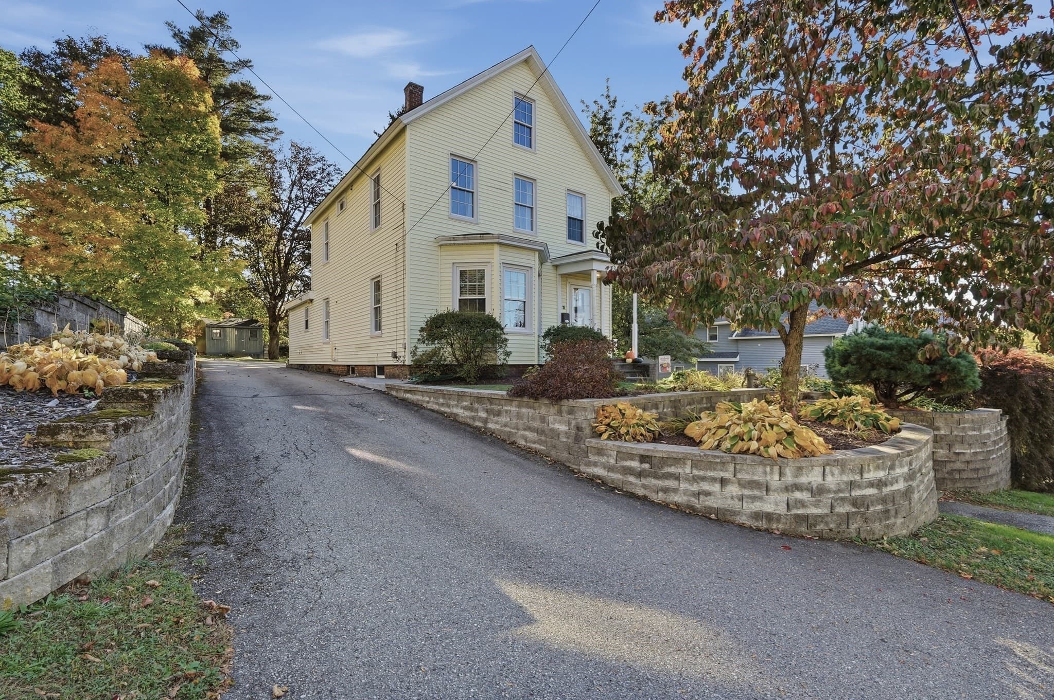 21 Myrtle Street, Leominster MA 01453