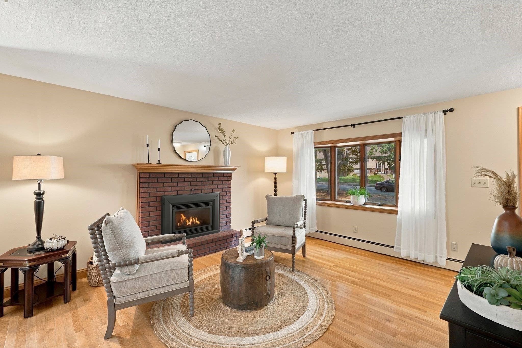 Single Family Residence at 10 Overbrook Rd, Middleton MA 01949, photo 6 of 42