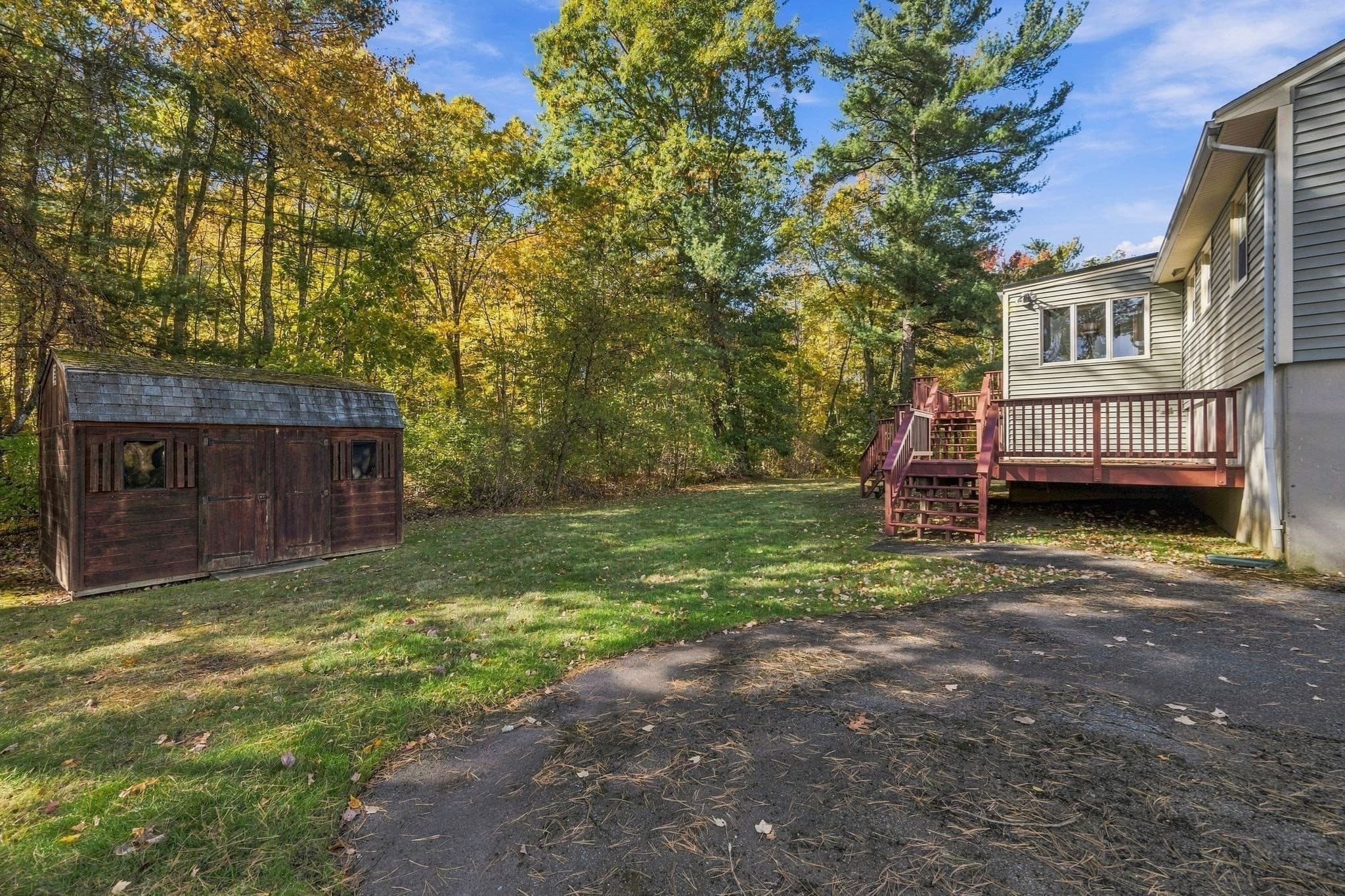 Single Family Residence at 10 Overbrook Rd, Middleton MA 01949, photo 5 of 42