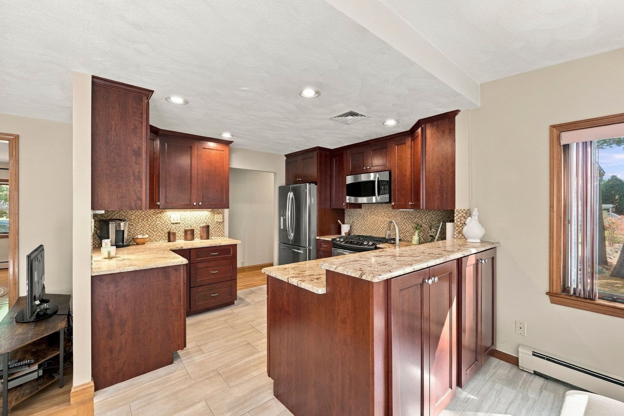 Single Family Residence at 10 Overbrook Rd, Middleton MA 01949, photo 21 of 42