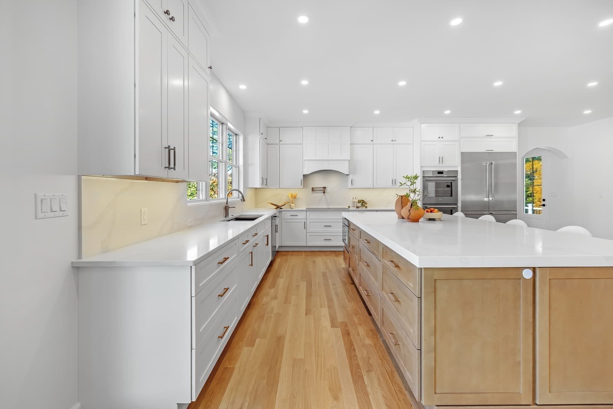 Single Family Residence at 14 Gloria Circle, Burlington MA 01803, photo 6 of 42