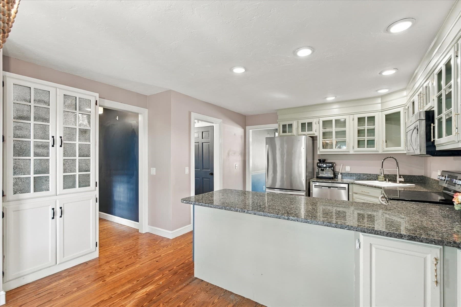 Single Family Residence at 6 Luigi Ave, Bourne MA 02562, photo 14 of 42