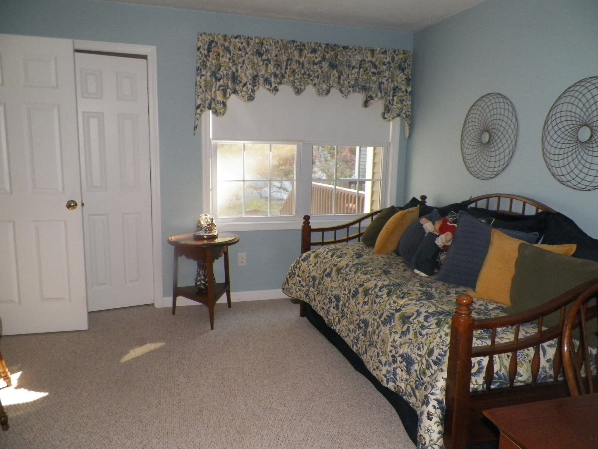 Condominium at 12 Kyle Hunter Circle # 12, Rutland MA 01543, photo 6 of 11