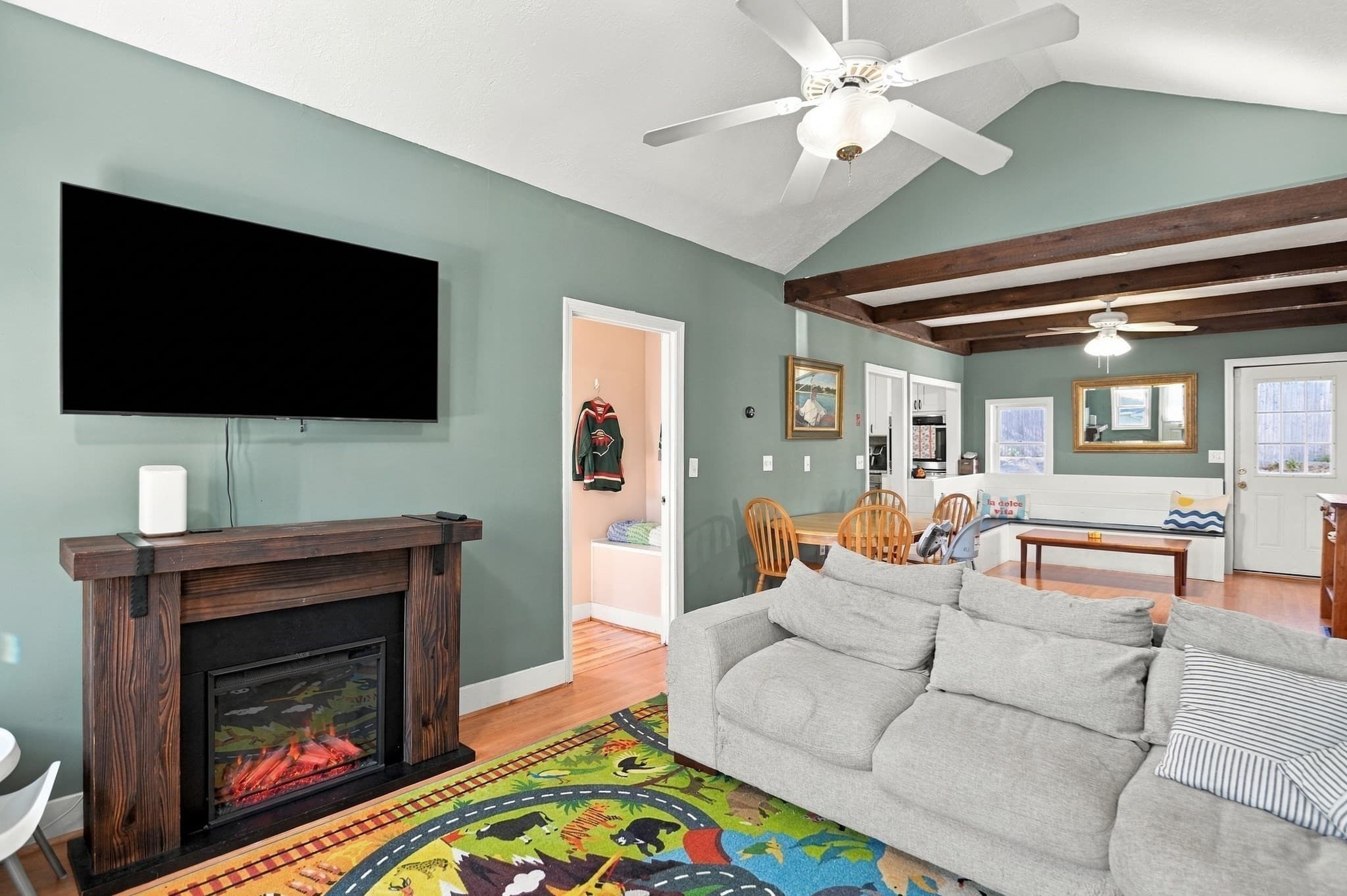 Single Family Residence at 165 Lake Shore Drive, Weymouth MA 02189, photo 5 of 42