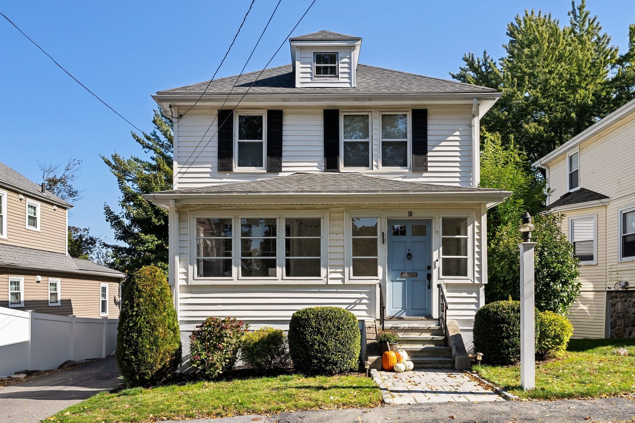 10 Nahanton Ave, Milton MA 02186