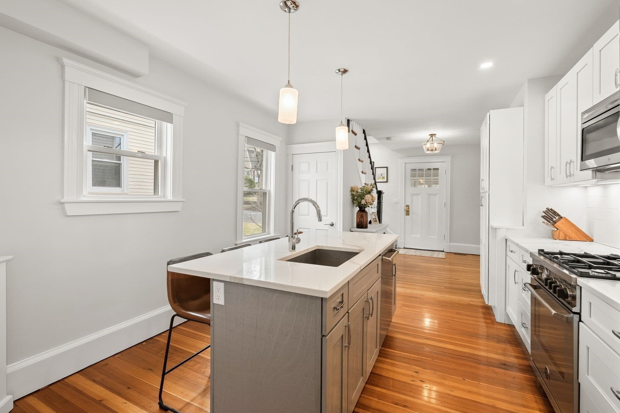 Single Family Residence at 10 Nahanton Ave, Milton MA 02186, photo 14 of 39