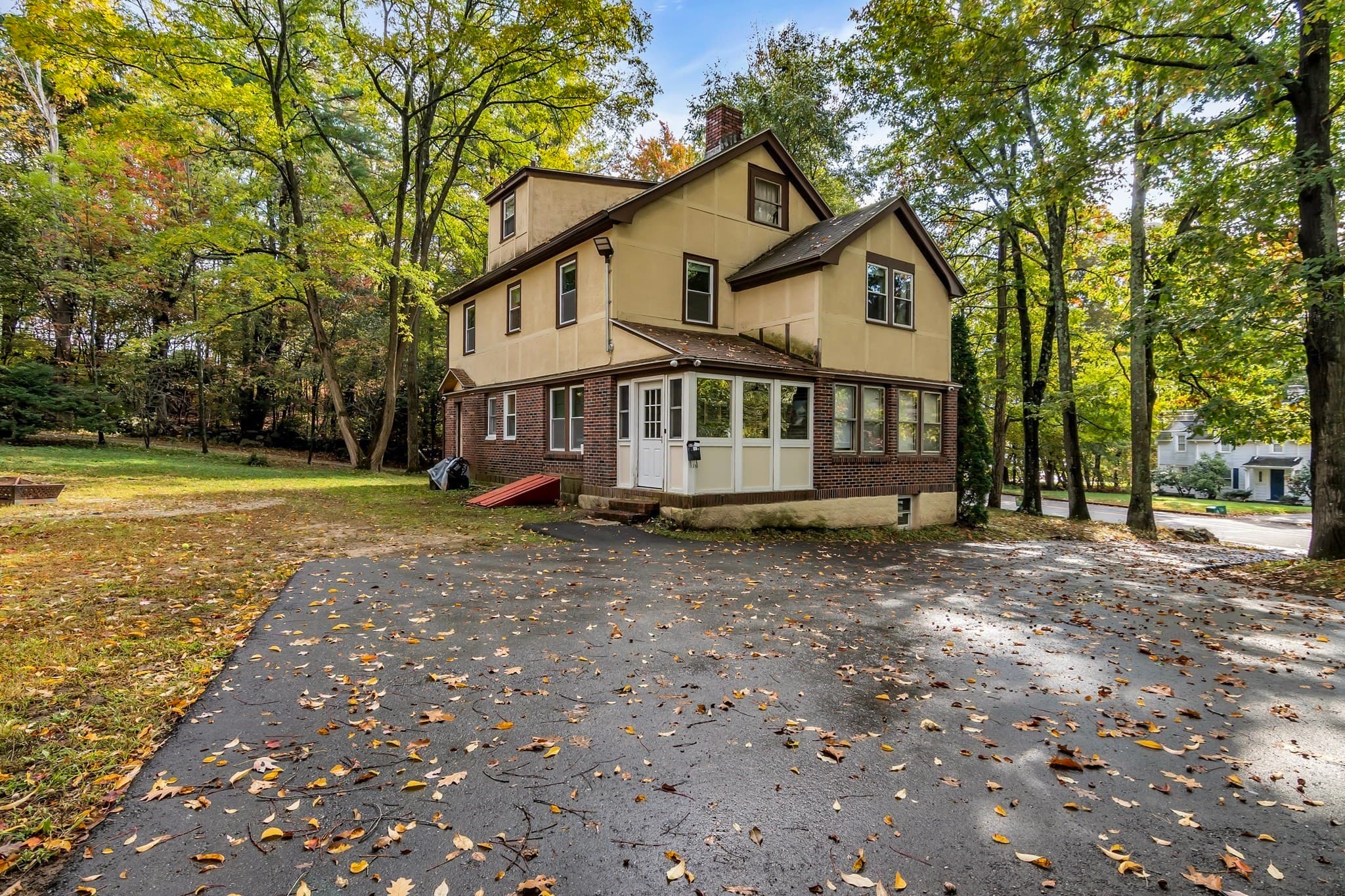 560 Salisbury, Worcester MA 01609