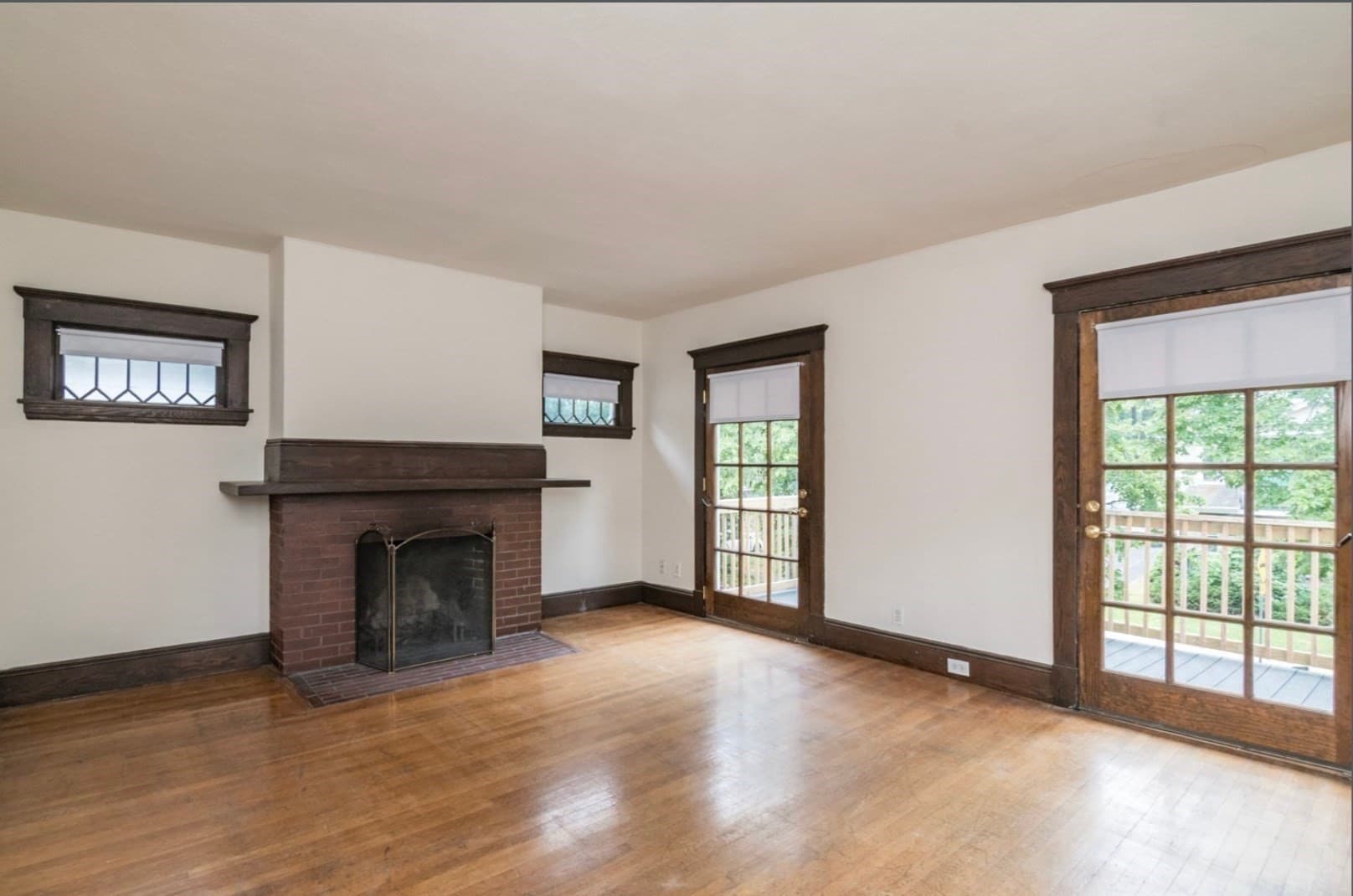 Attached (Townhouse/Rowhouse/Duplex) at 5 Rupert St, Springfield MA 01108, photo 3 of 12
