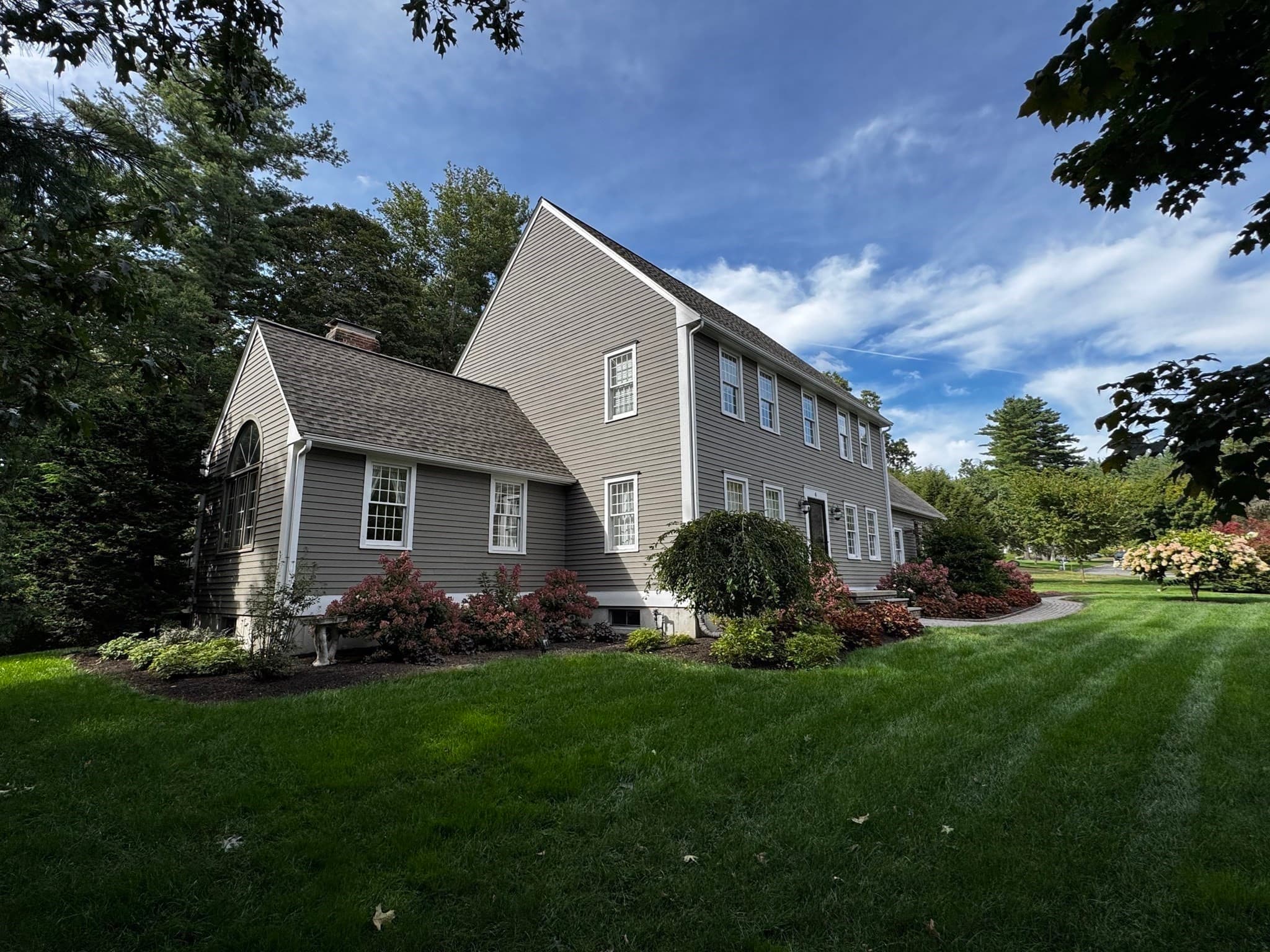 Single Family Residence at 4 Brookside Ln, Sterling MA 01564, photo 2 of 38