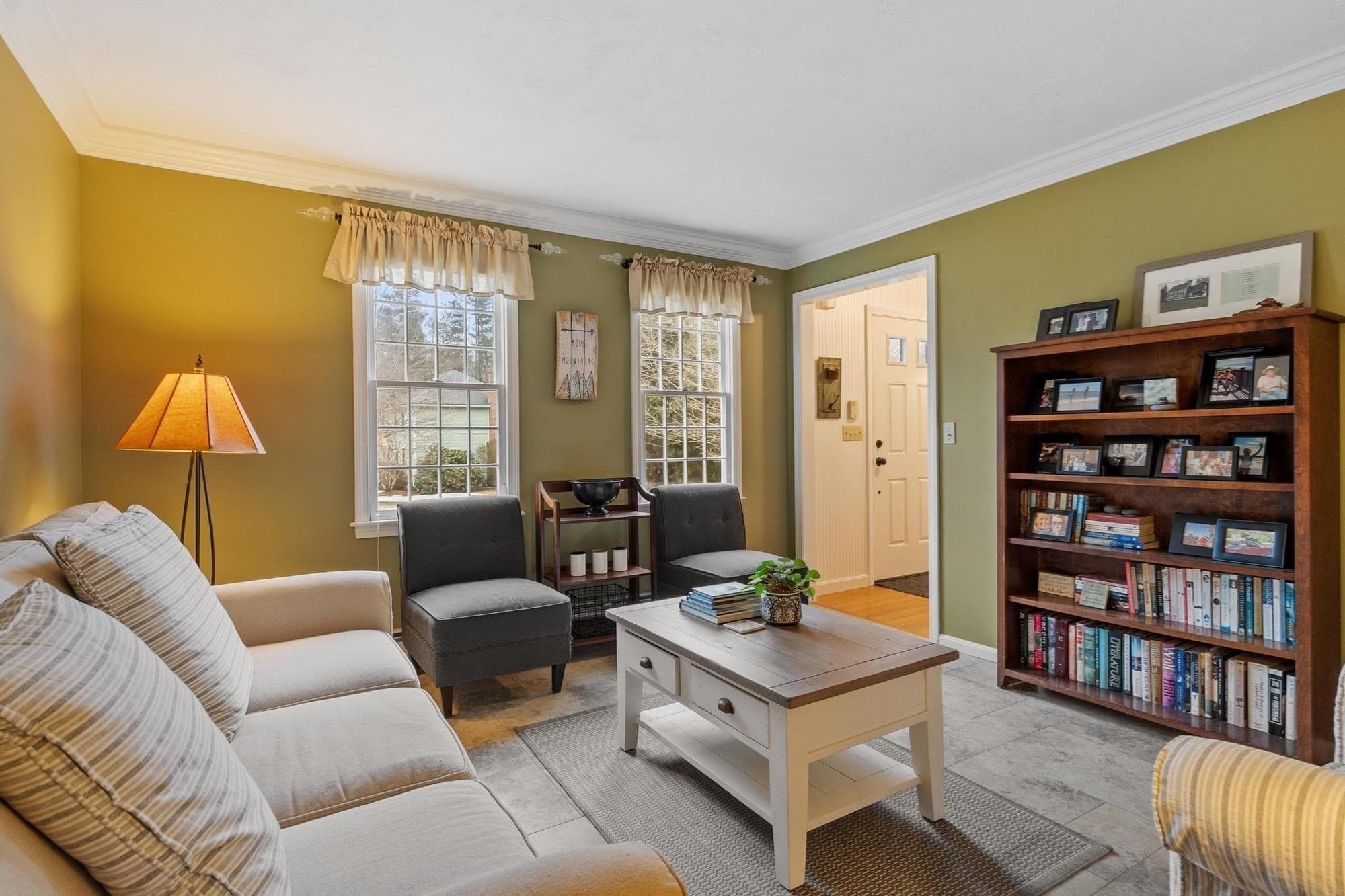 Single Family Residence at 4 Brookside Ln, Sterling MA 01564, photo 16 of 38
