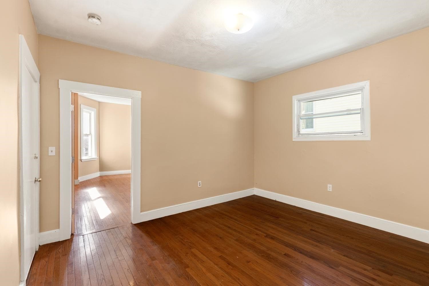 3 Family at 11 Hutchinson Ct, Lynn MA 01902, photo 18 of 36