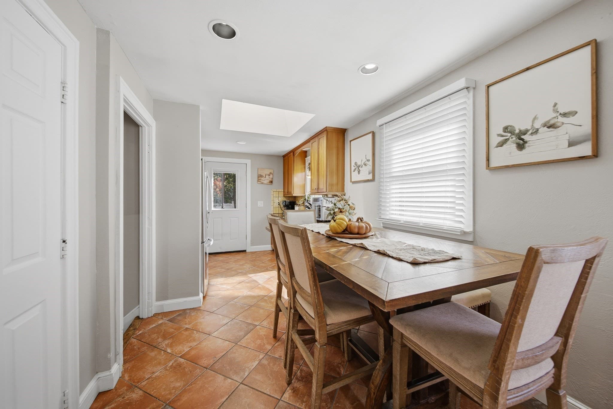 Single Family Residence at 19 Fraser, Stoughton MA 02072, photo 10 of 42