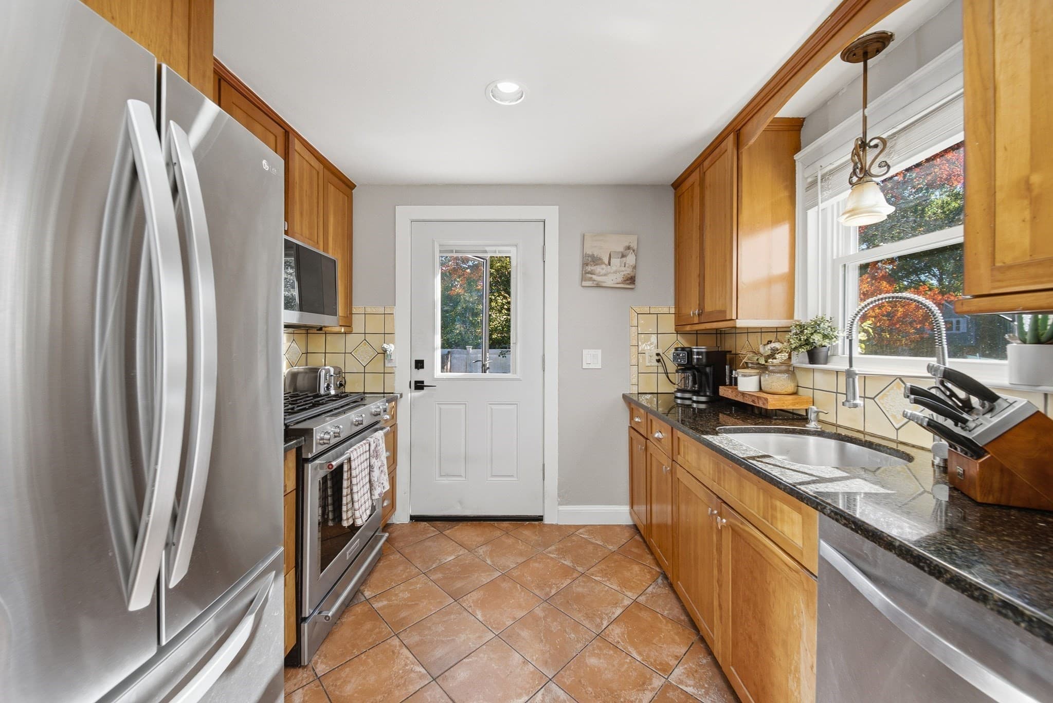 Single Family Residence at 19 Fraser, Stoughton MA 02072, photo 11 of 42