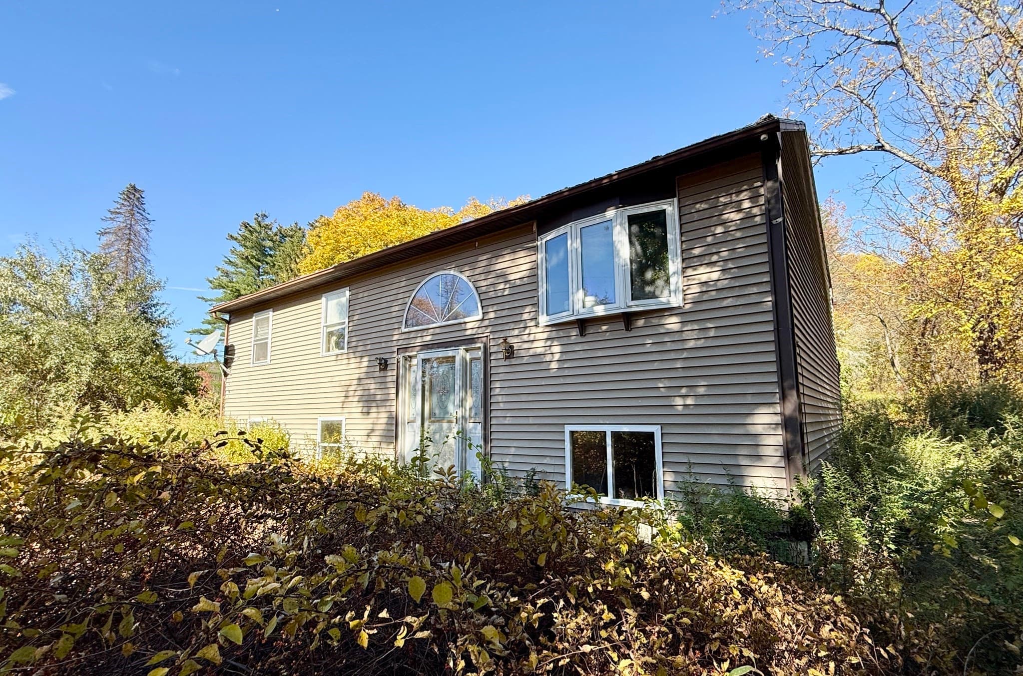 Single Family Residence at 140 French King Highway, Greenfield MA 01301, photo 2 of 27