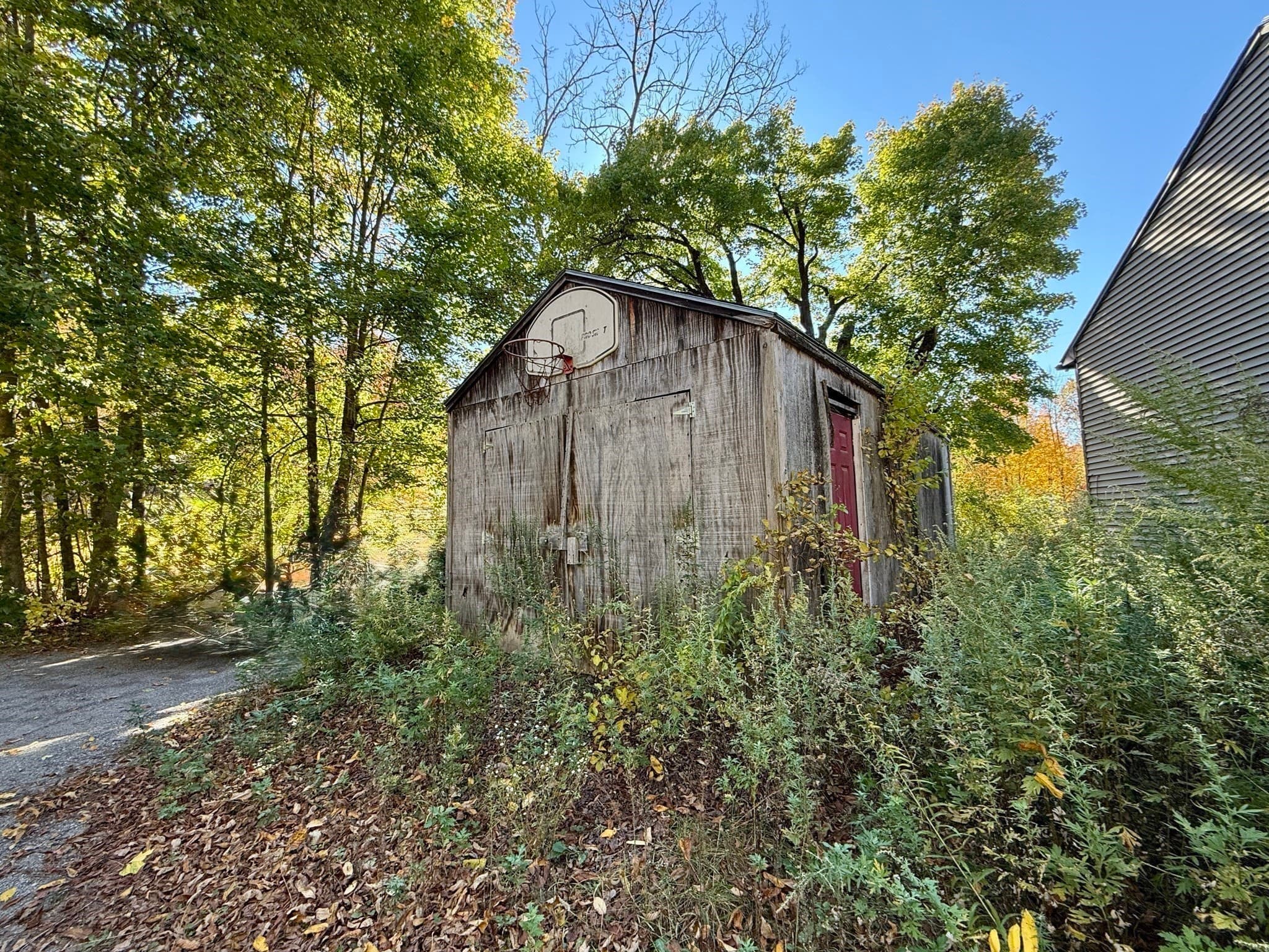 Single Family Residence at 140 French King Highway, Greenfield MA 01301, photo 6 of 27