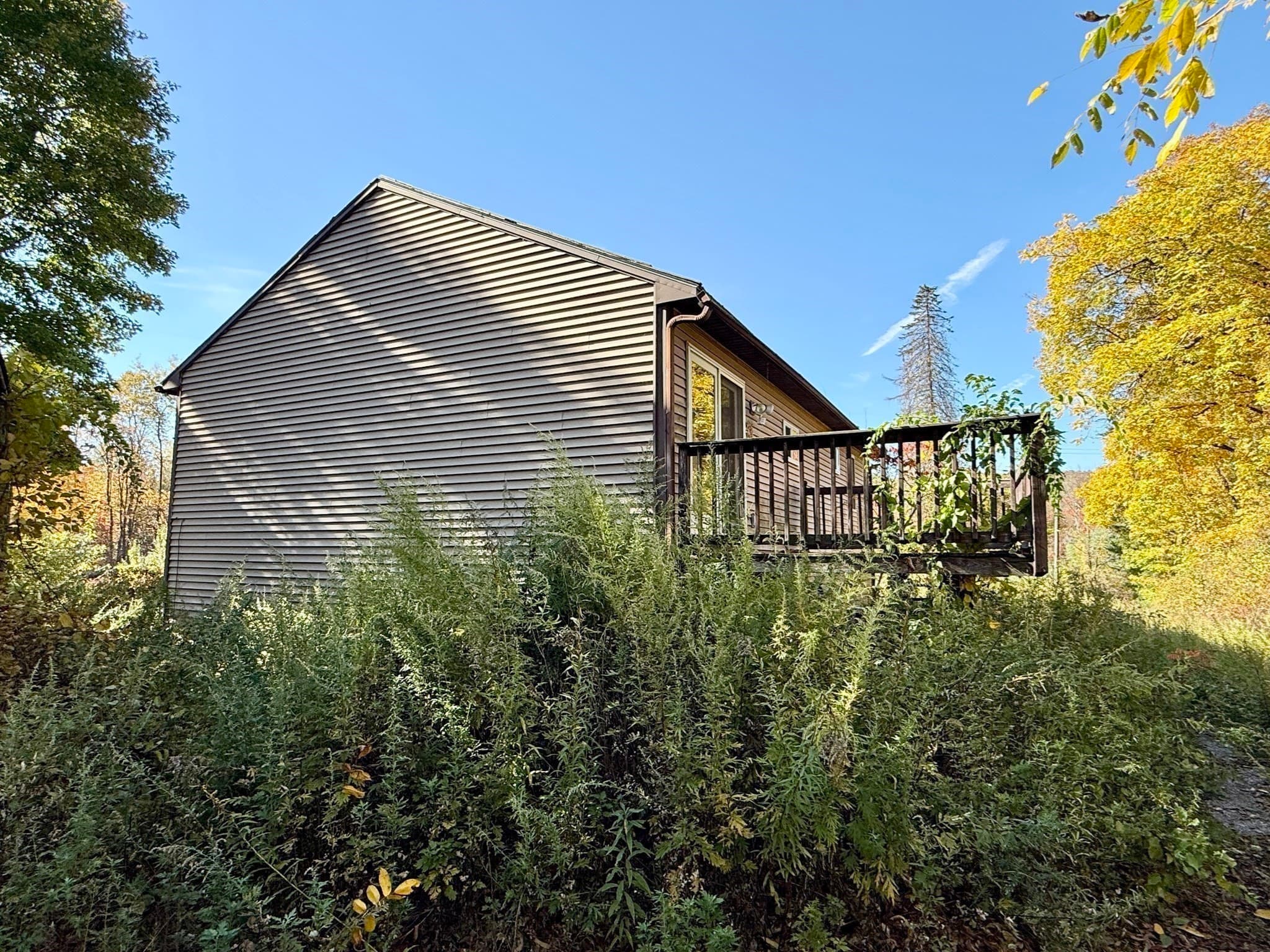 Single Family Residence at 140 French King Highway, Greenfield MA 01301, photo 9 of 27