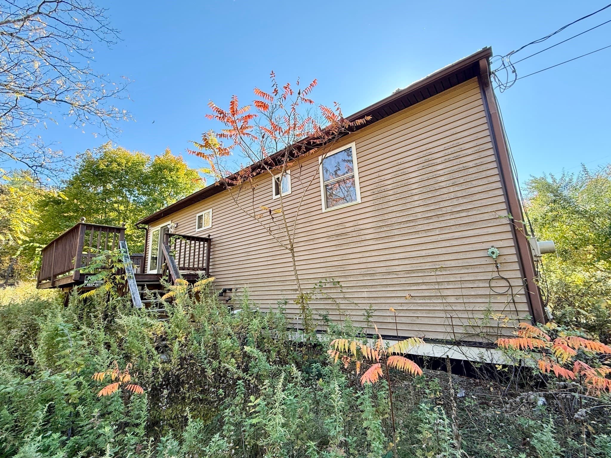 Single Family Residence at 140 French King Highway, Greenfield MA 01301, photo 4 of 27