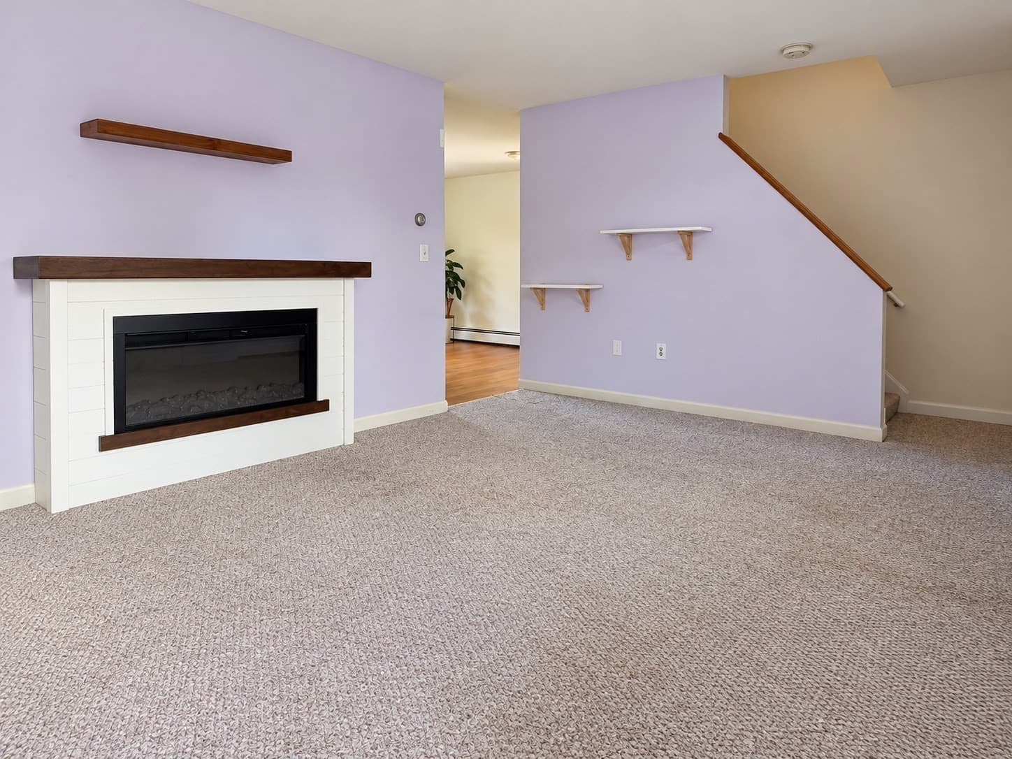 Single Family Residence at 9 Sarah Ln, Belchertown MA 01007, photo 5 of 38