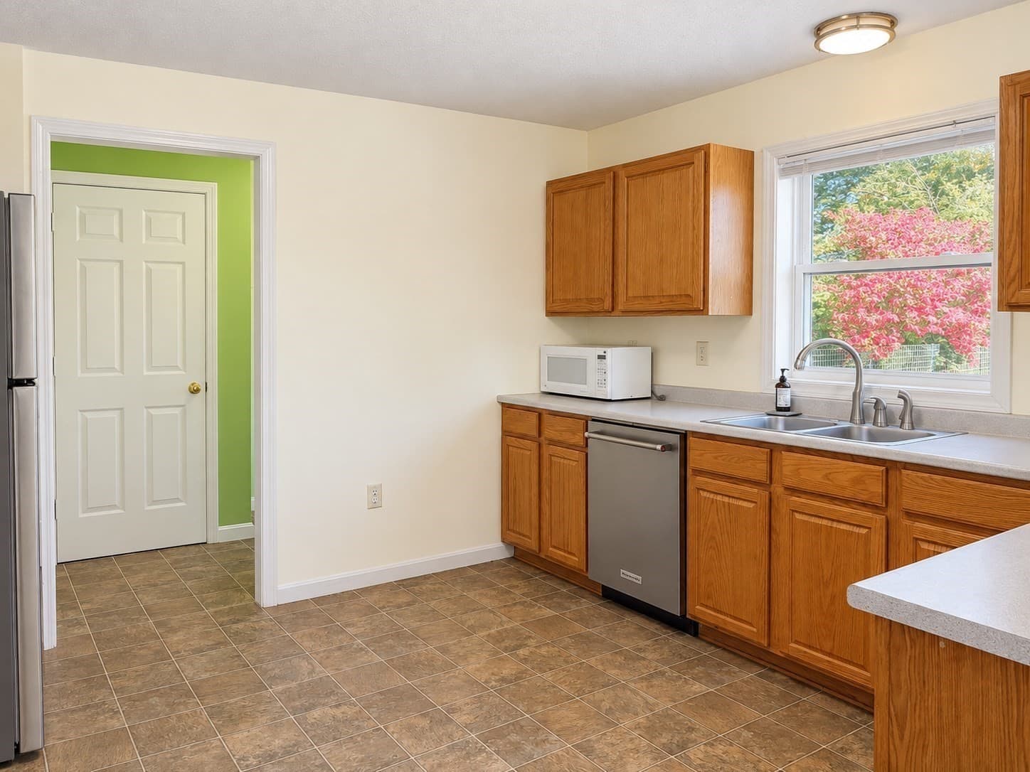 Single Family Residence at 9 Sarah Ln, Belchertown MA 01007, photo 10 of 38