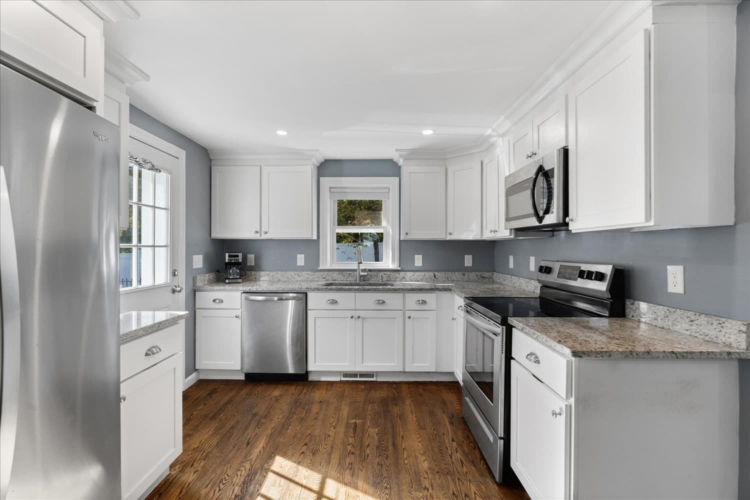 Single Family Residence at 30 Calumet Ave., Worcester MA 01606, photo 13 of 32