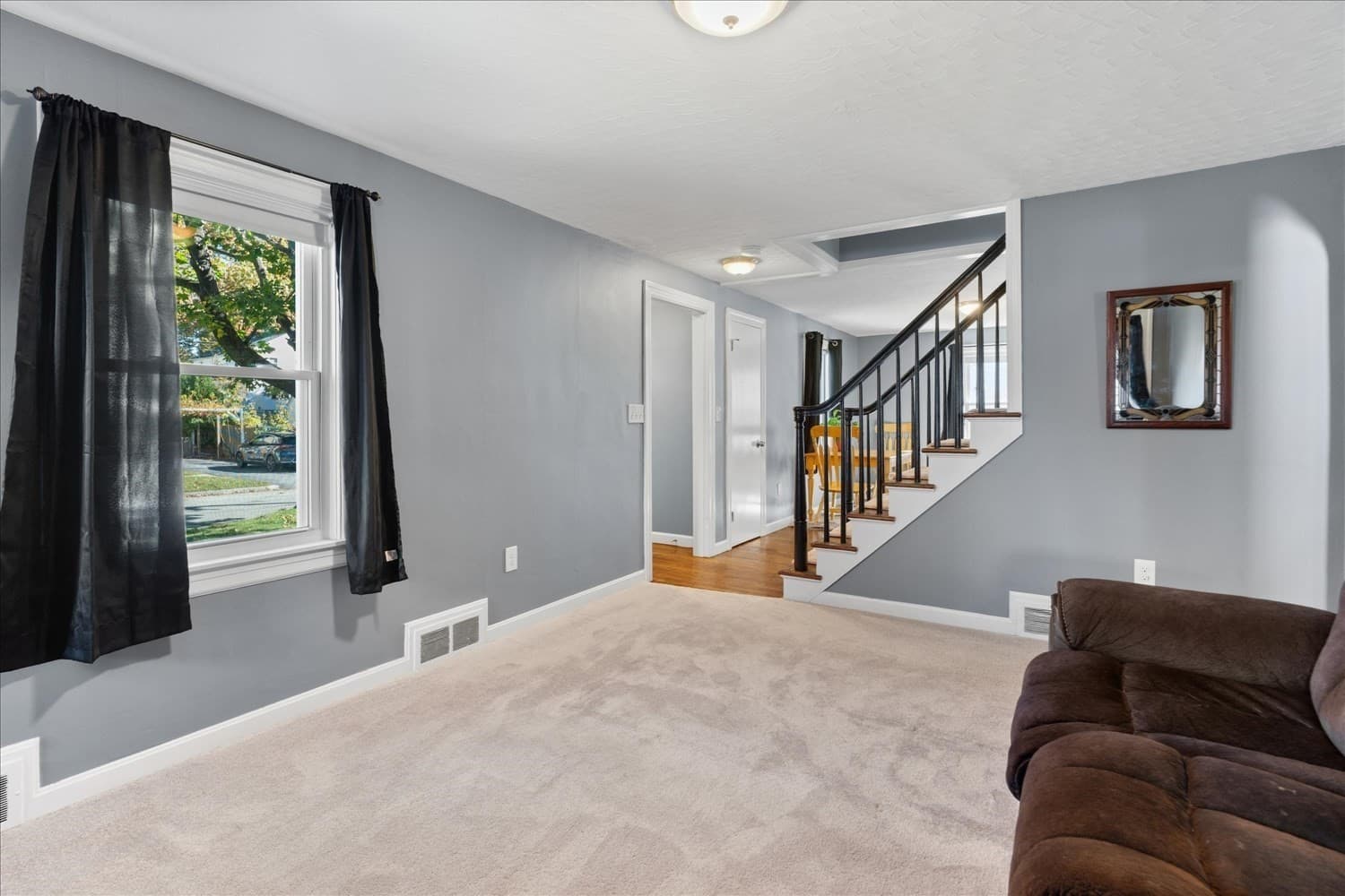 Single Family Residence at 30 Calumet Ave., Worcester MA 01606, photo 10 of 32