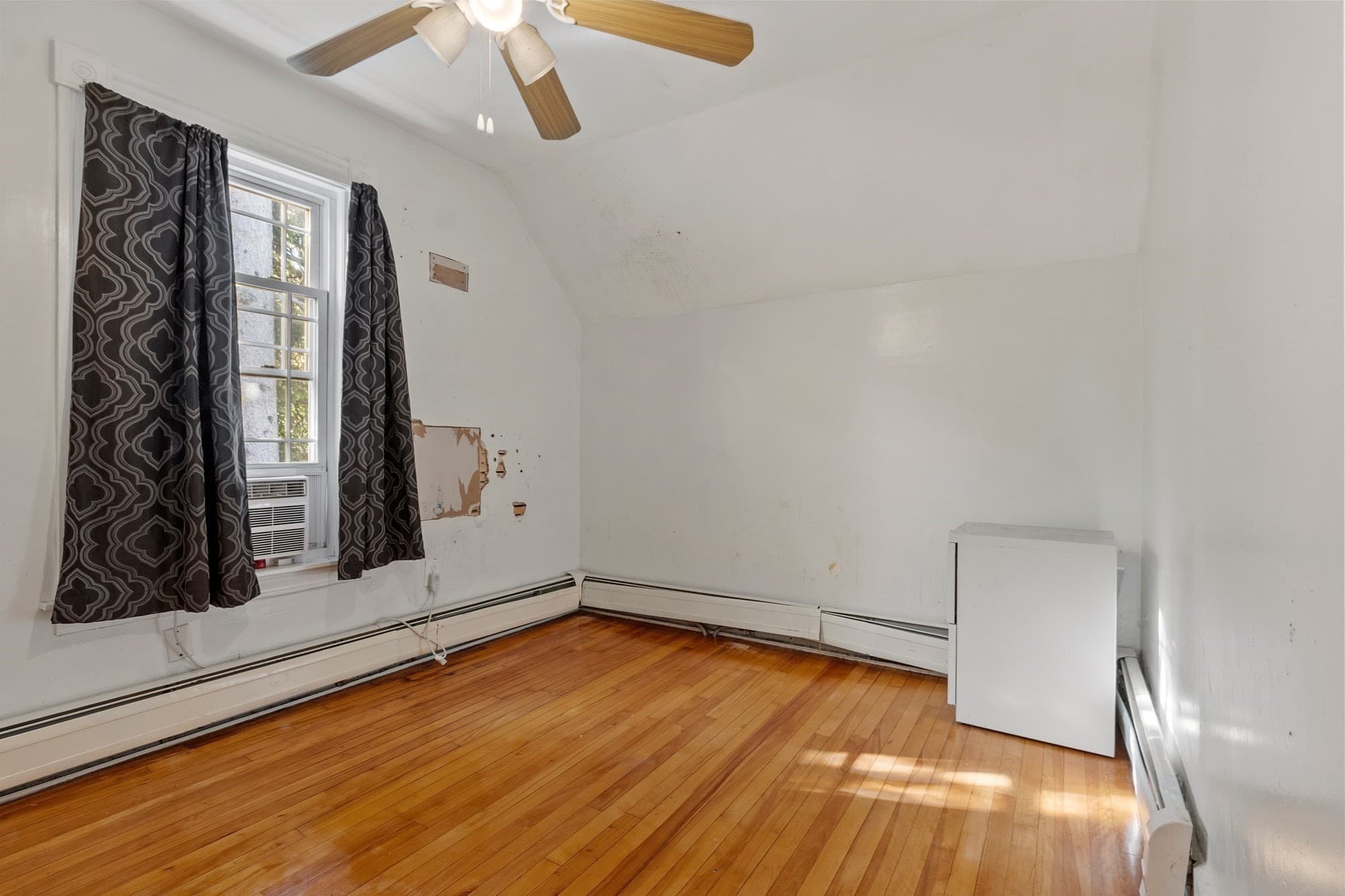 Single Family Residence at 64 Albee St, Fitchburg MA 01420, photo 16 of 24