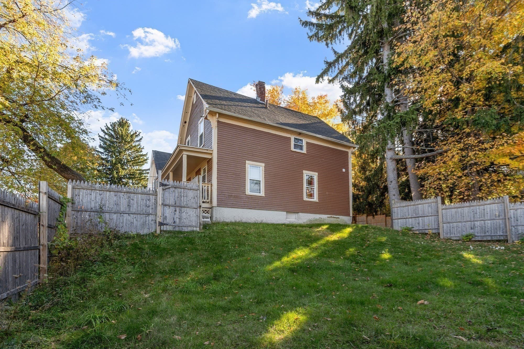 Single Family Residence at 64 Albee St, Fitchburg MA 01420, photo 22 of 24