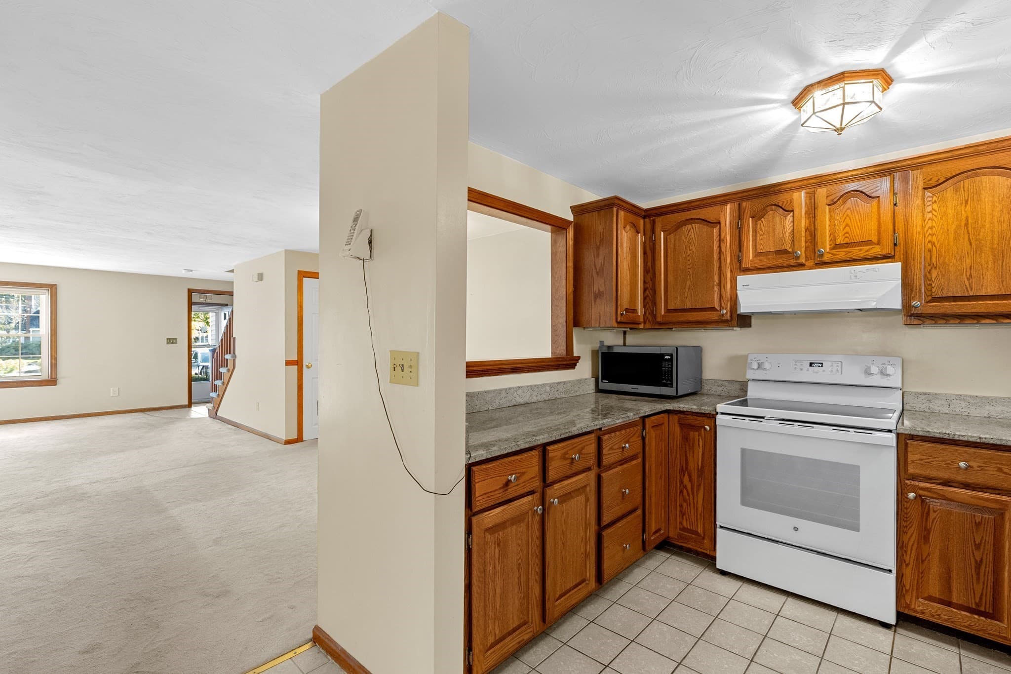 Condominium at 19 Washington Green # 19, Walpole MA 02032, photo 16 of 40