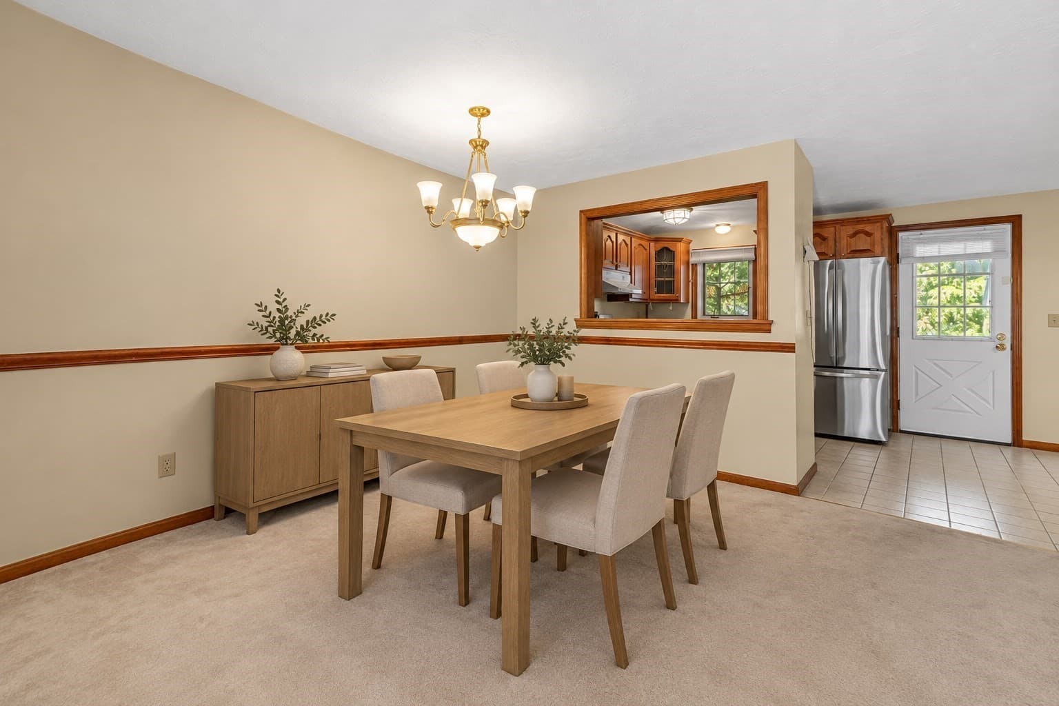 Condominium at 19 Washington Green # 19, Walpole MA 02032, photo 9 of 40