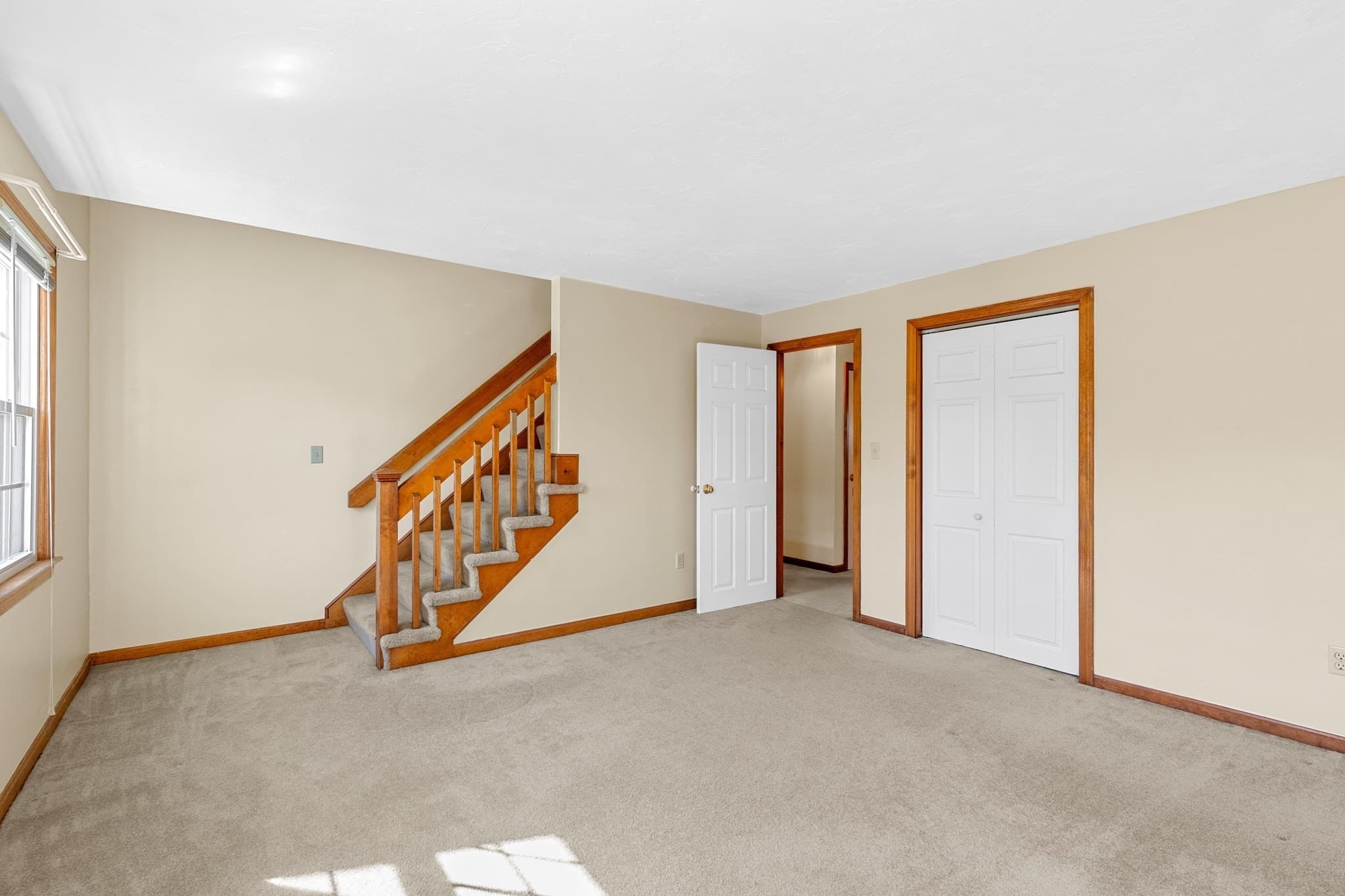 Condominium at 19 Washington Green # 19, Walpole MA 02032, photo 19 of 40