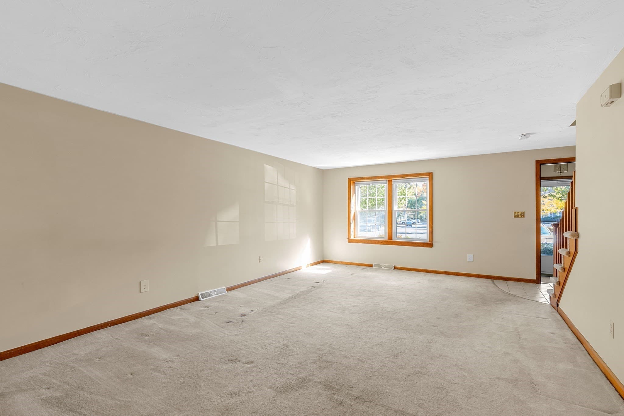 Condominium at 19 Washington Green # 19, Walpole MA 02032, photo 8 of 40