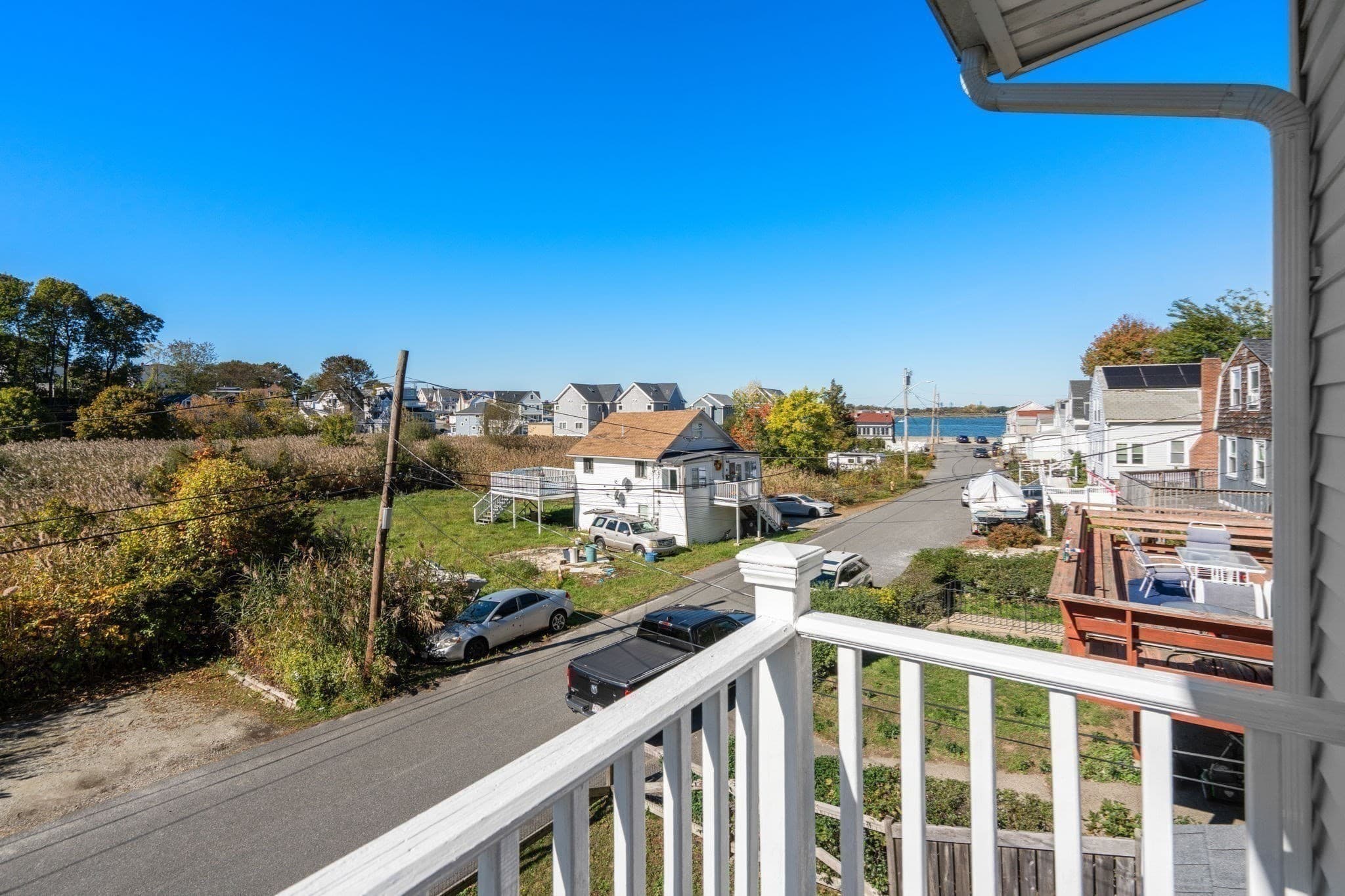 Single Family Residence at 34 Paomet Rd, Weymouth MA 02191, photo 2 of 21