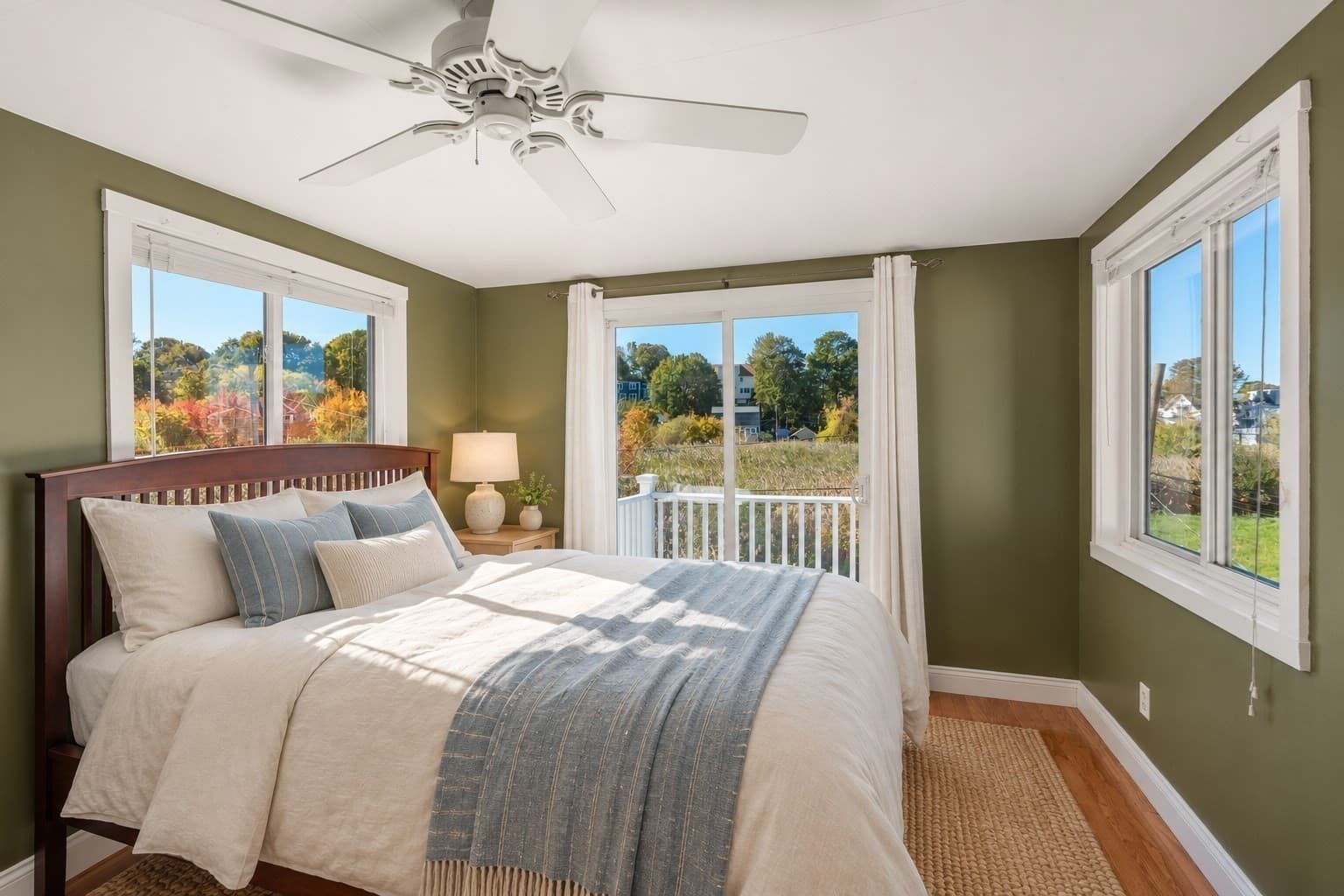 Single Family Residence at 34 Paomet Rd, Weymouth MA 02191, photo 11 of 21