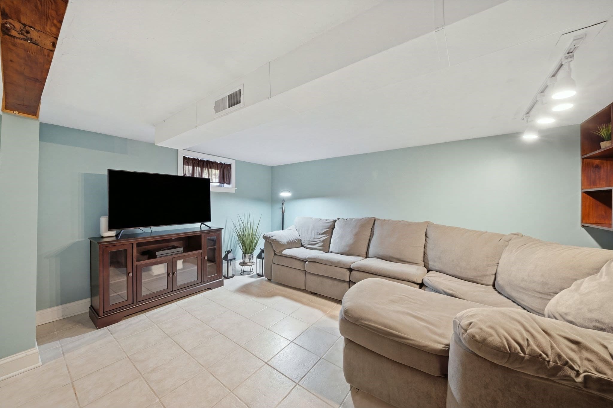 Single Family Residence at 205 Remington St, Lowell MA 01852, photo 23 of 42