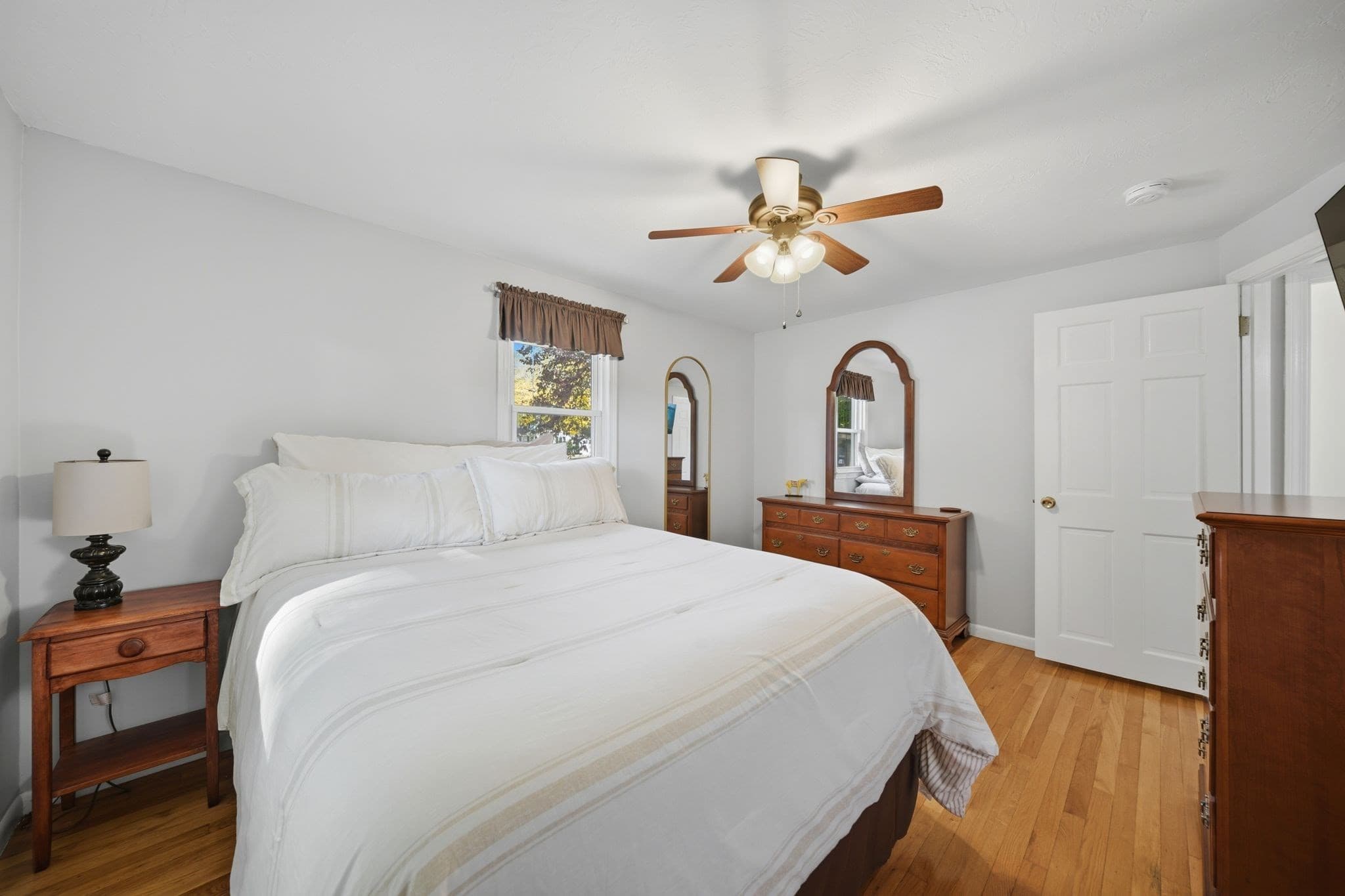 Single Family Residence at 205 Remington St, Lowell MA 01852, photo 16 of 42