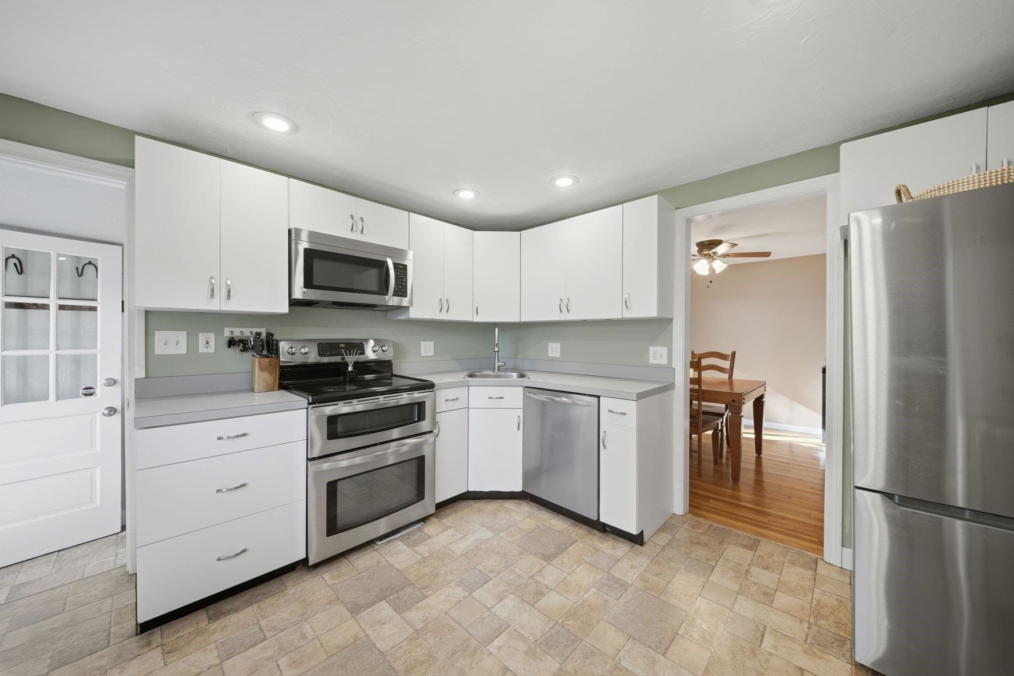 Single Family Residence at 205 Remington St, Lowell MA 01852, photo 12 of 42