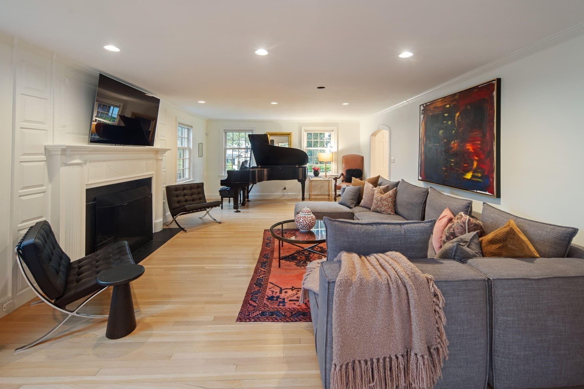 Single Family Residence at 32 Pickwick Rd, Newton MA 02465, photo 4 of 28