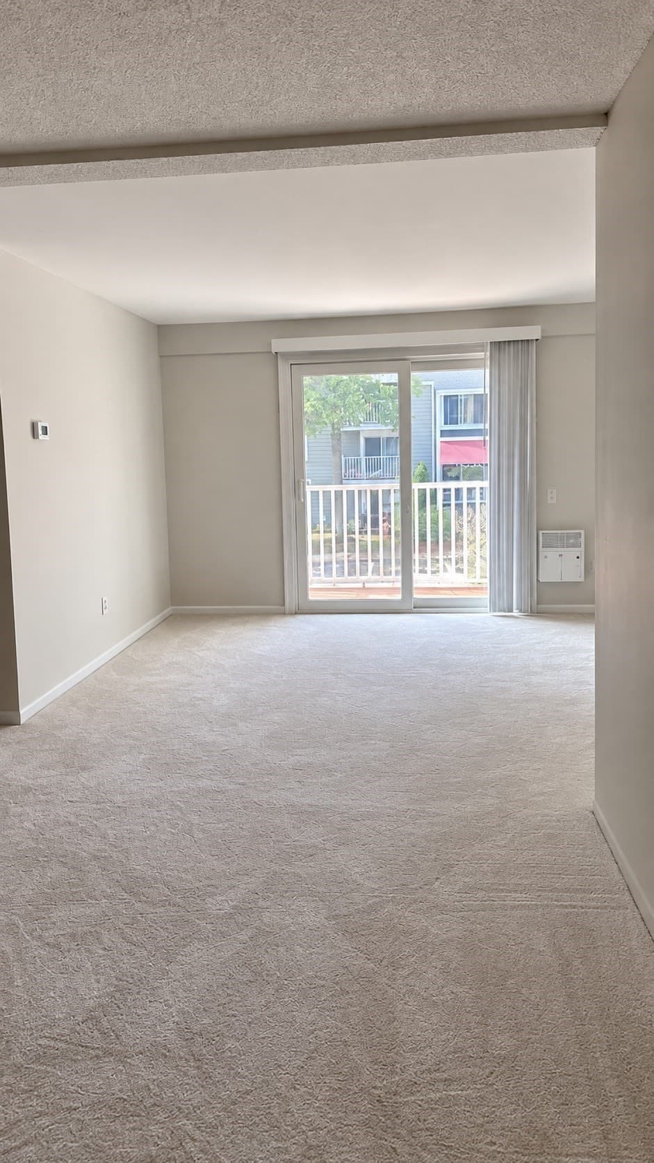 Condominium at 4 Post Oak Ln # 19, Natick MA 01760, photo 6 of 23