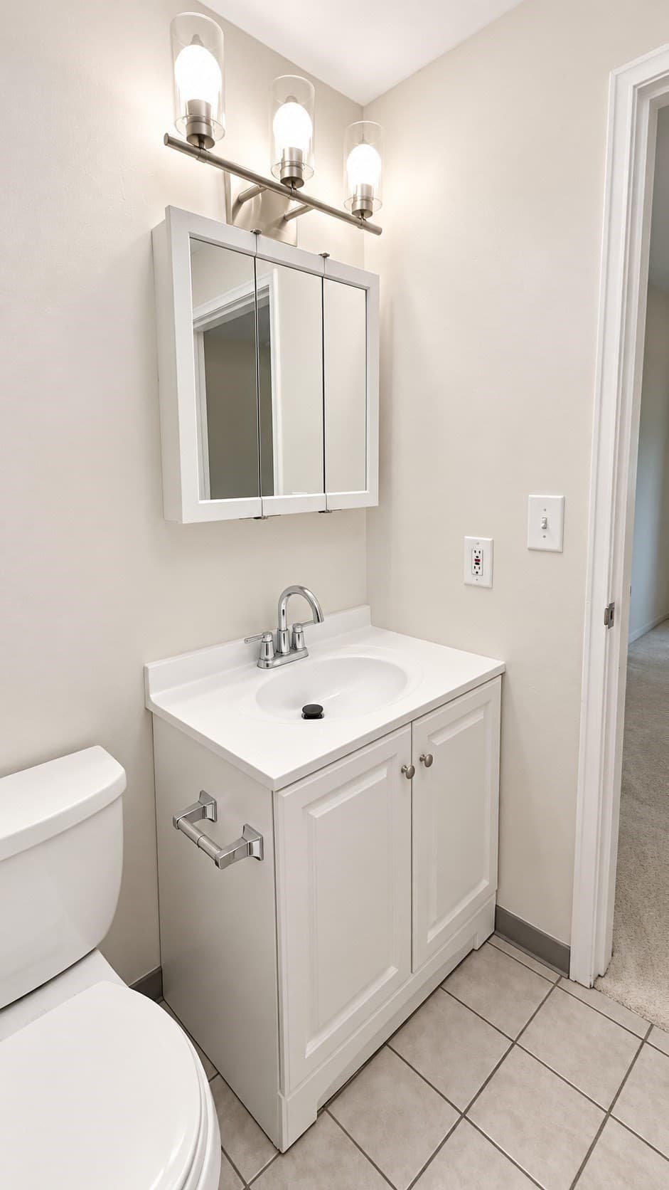 Condominium at 4 Post Oak Ln # 19, Natick MA 01760, photo 16 of 23