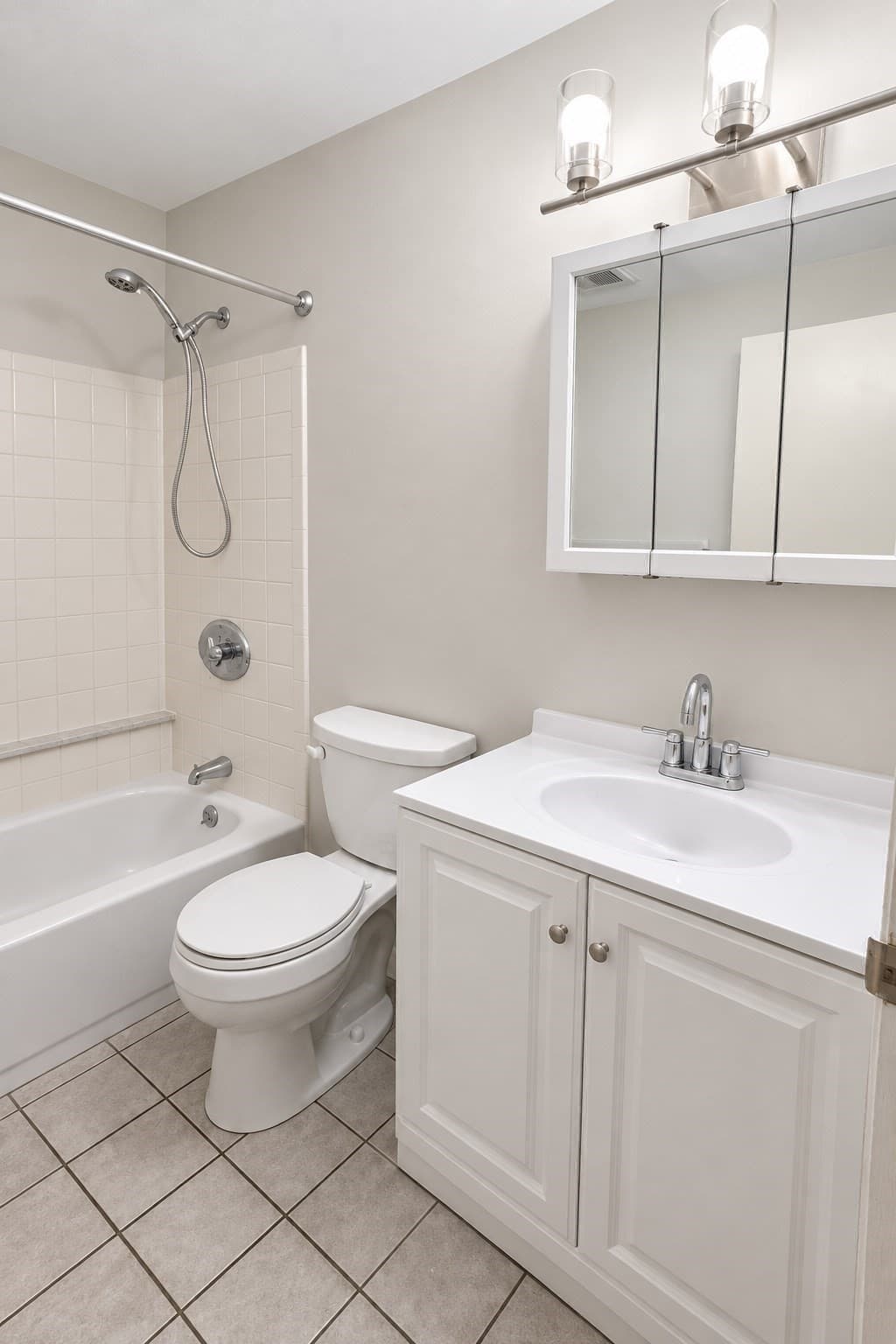 Condominium at 4 Post Oak Ln # 19, Natick MA 01760, photo 15 of 23