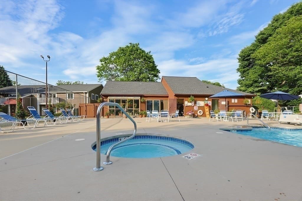 Condominium at 4 Post Oak Ln # 19, Natick MA 01760, photo 21 of 23