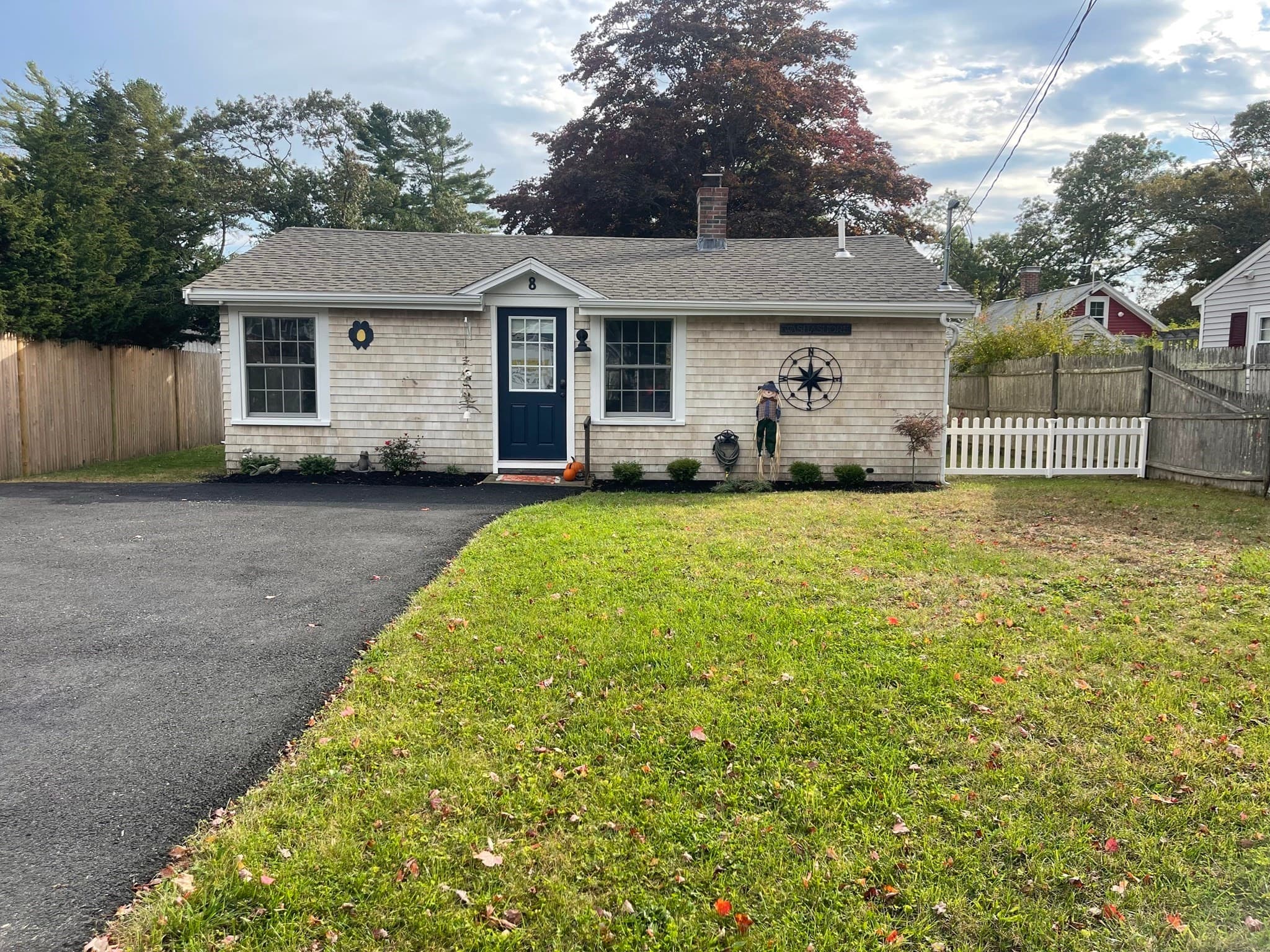 8 Bungalow Ln, Wareham MA 02532