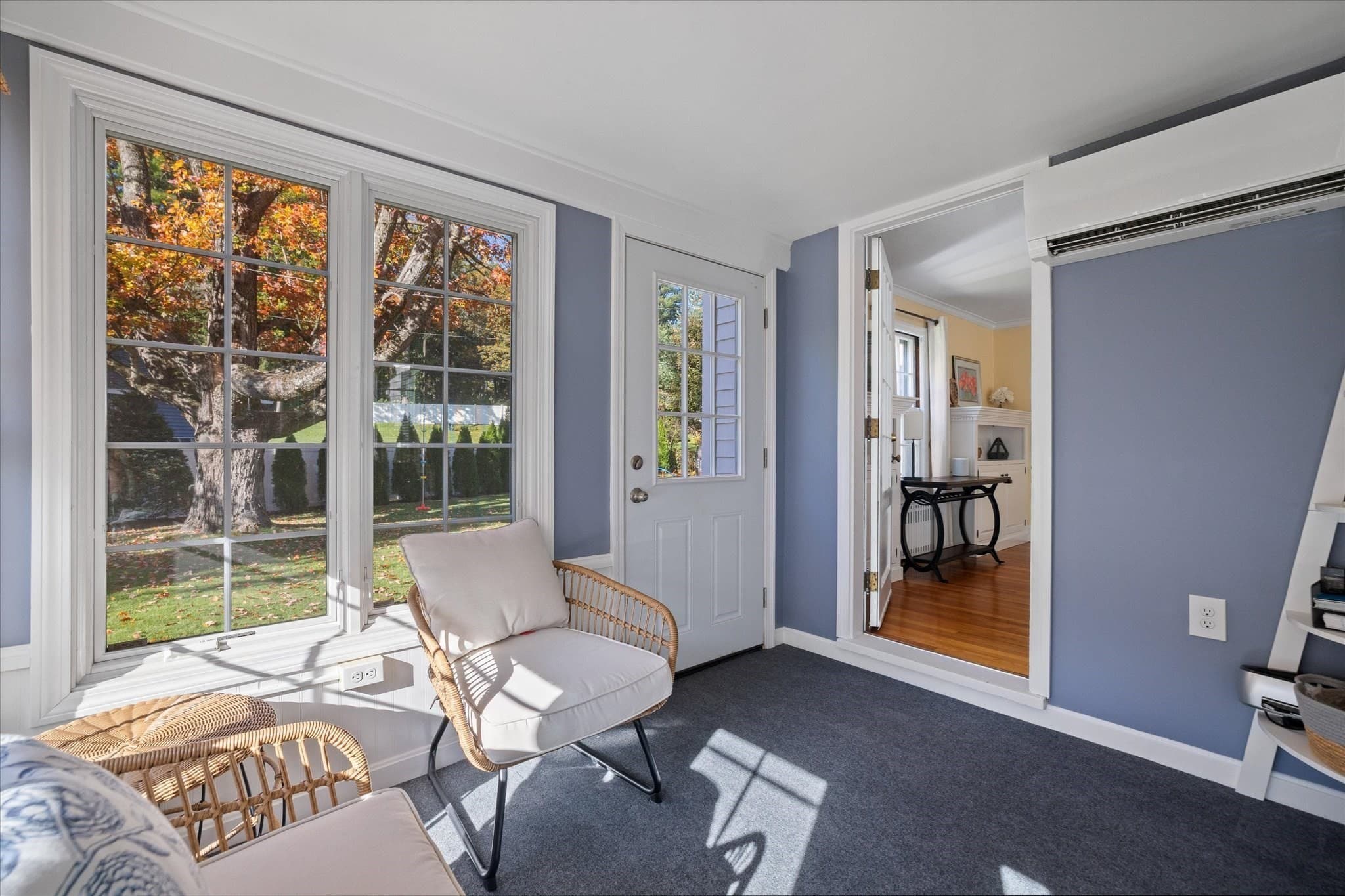Single Family Residence at 57 Forest St, Worcester MA 01609, photo 18 of 41