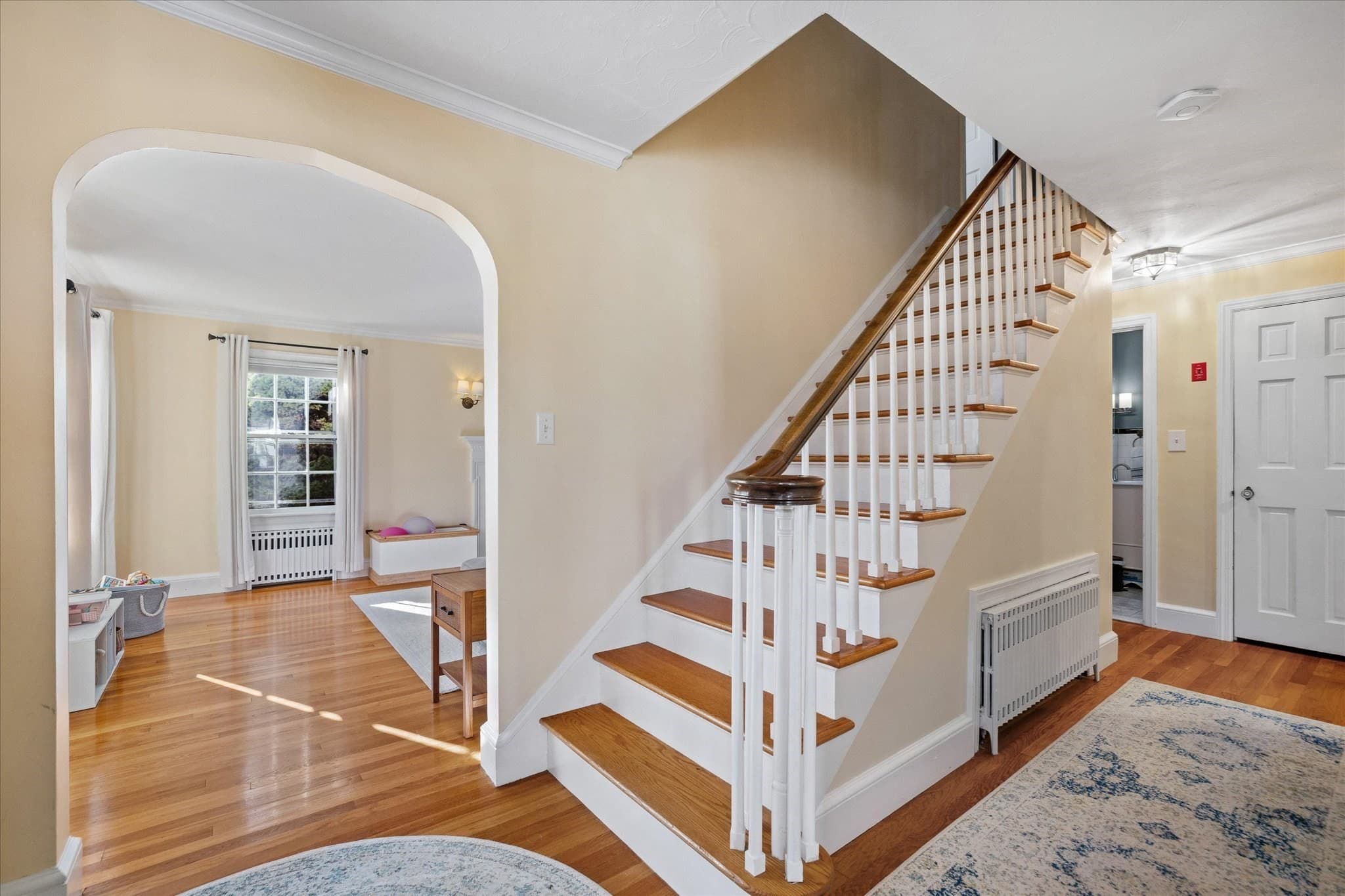 Single Family Residence at 57 Forest St, Worcester MA 01609, photo 11 of 41