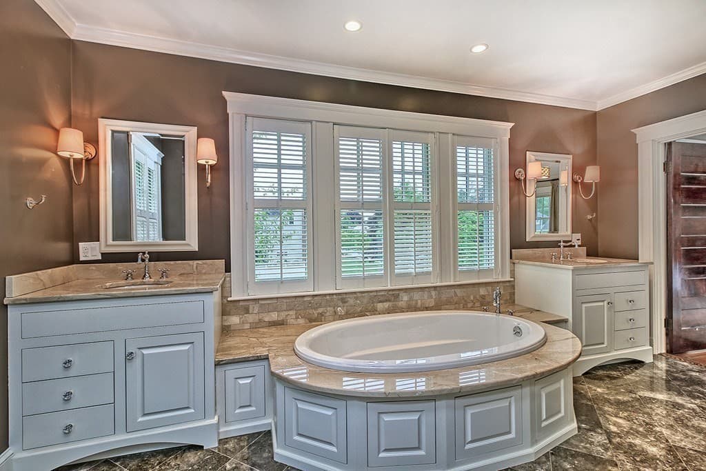 Single Family Residence at 15 Foxcroft Rd, Winchester MA 01890, photo 16 of 40