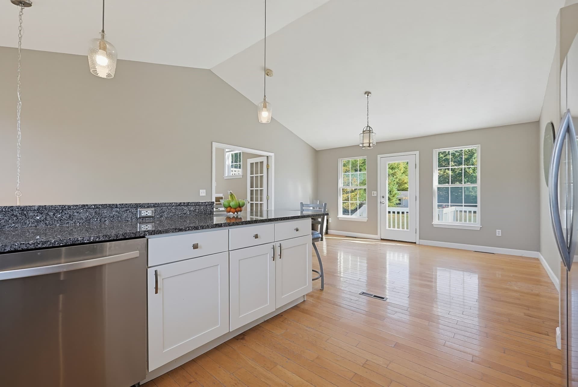 Single Family Residence at 227 Lunns Way, Plymouth MA 02360, photo 6 of 29
